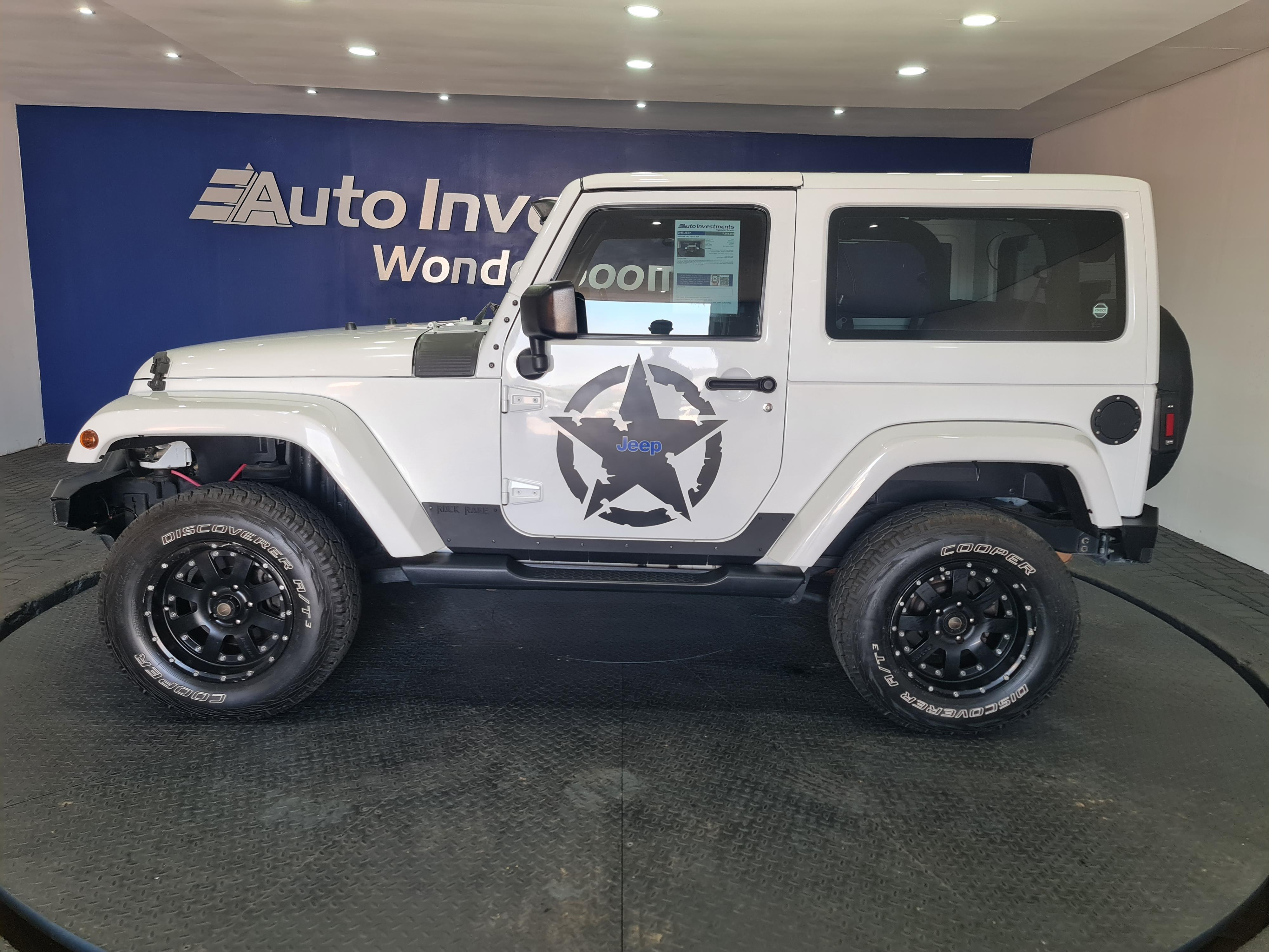JEEP WRANGLER SAHARA 3.6L V6 A/T 2DR