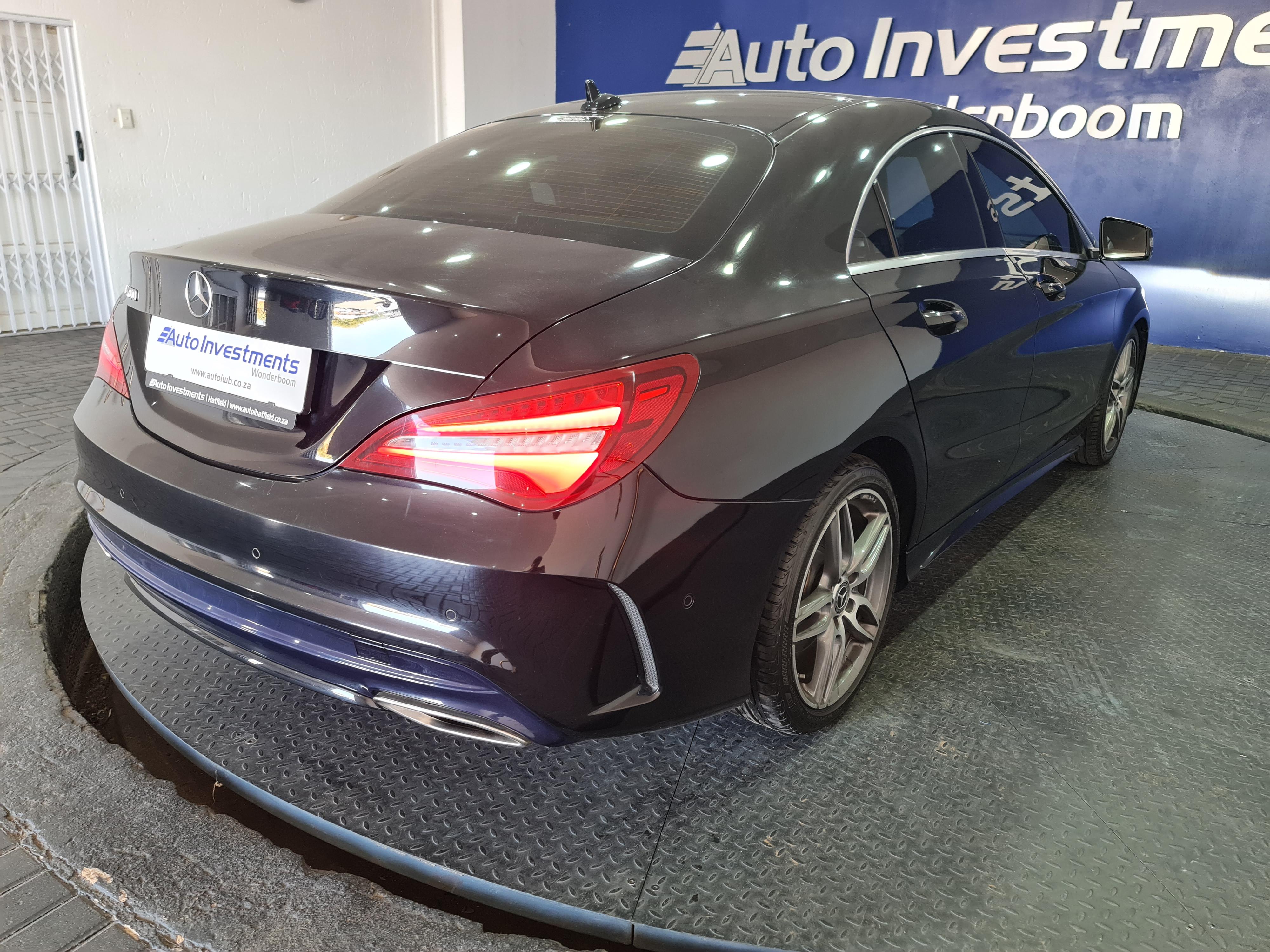 MERCEDES-BENZ CLA 200 AMG A/T