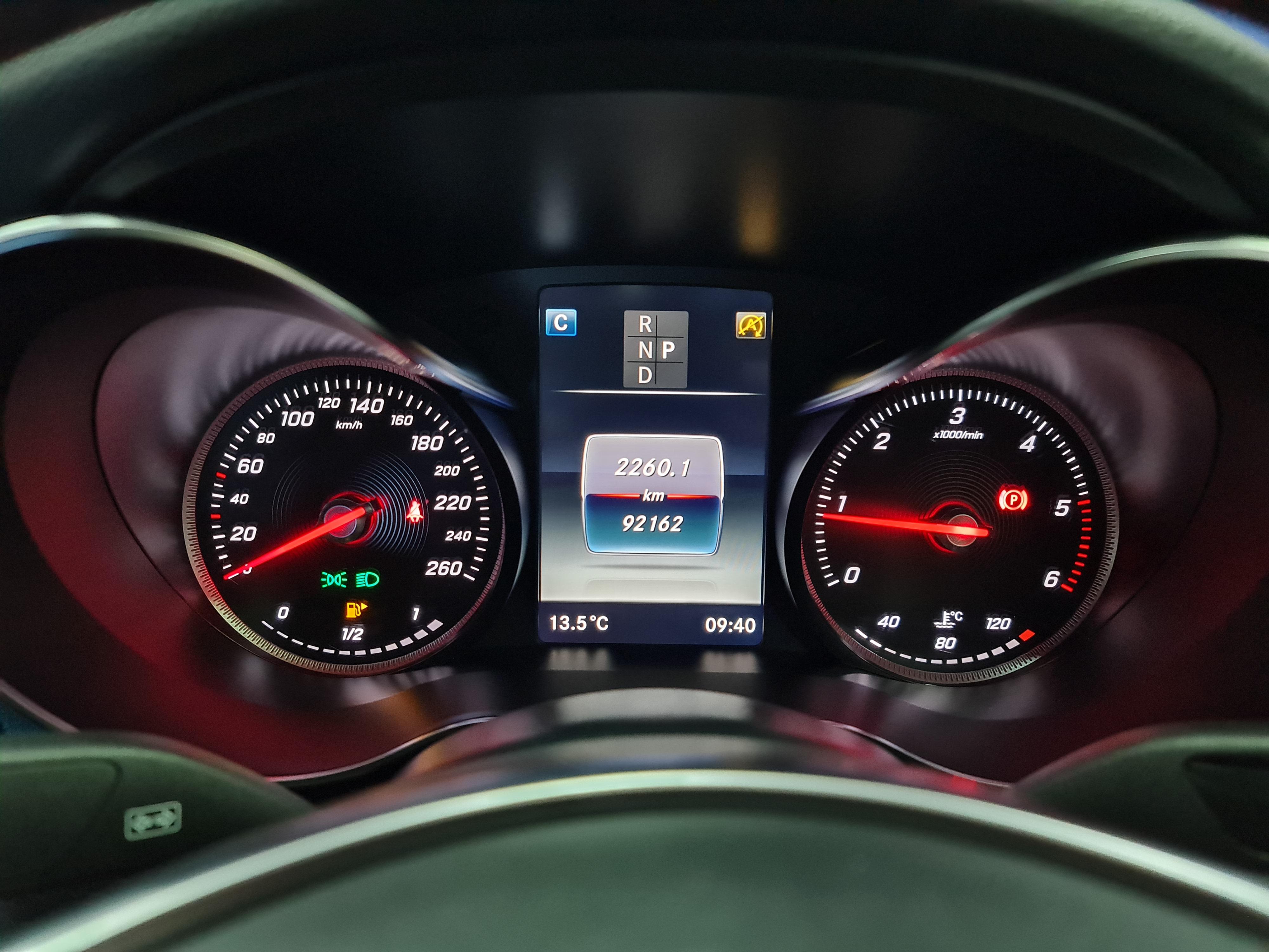 MERCEDES-BENZ C-CLASS C220D CABRIO AMG A/T