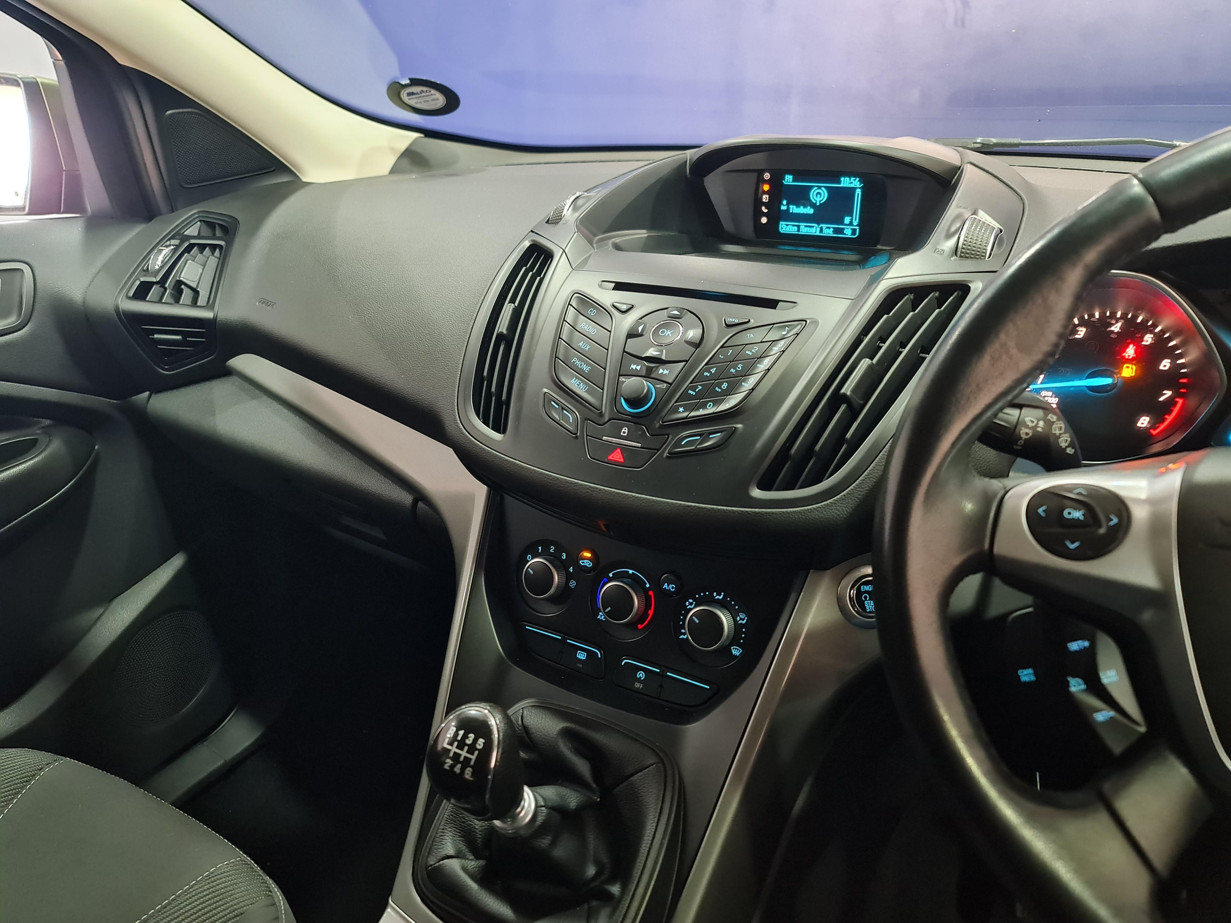 FORD KUGA 1.5 ECOBOOST AMBIENTE