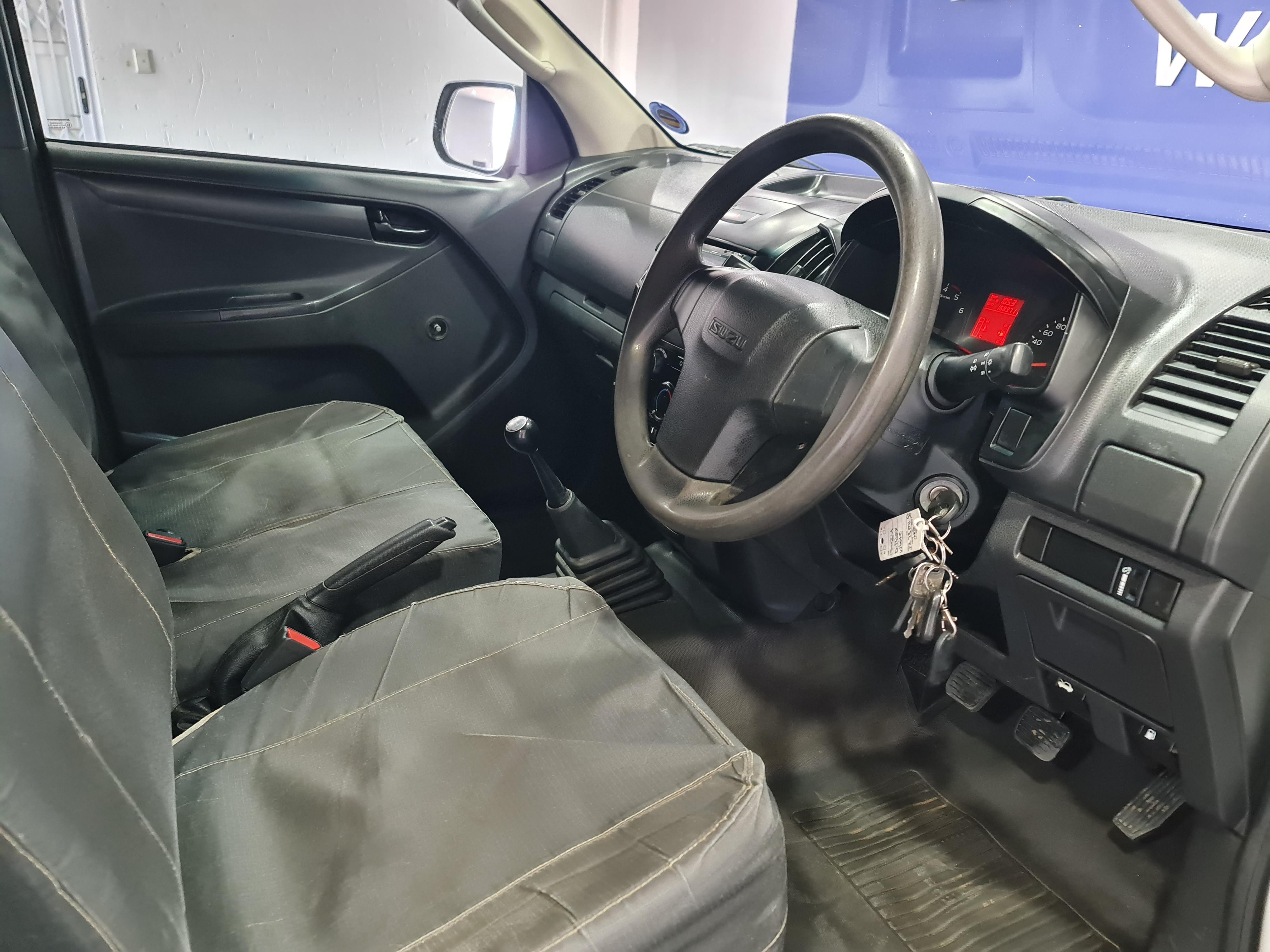 ISUZU D-MAX 250 HO FLEETSIDE S/C P/U