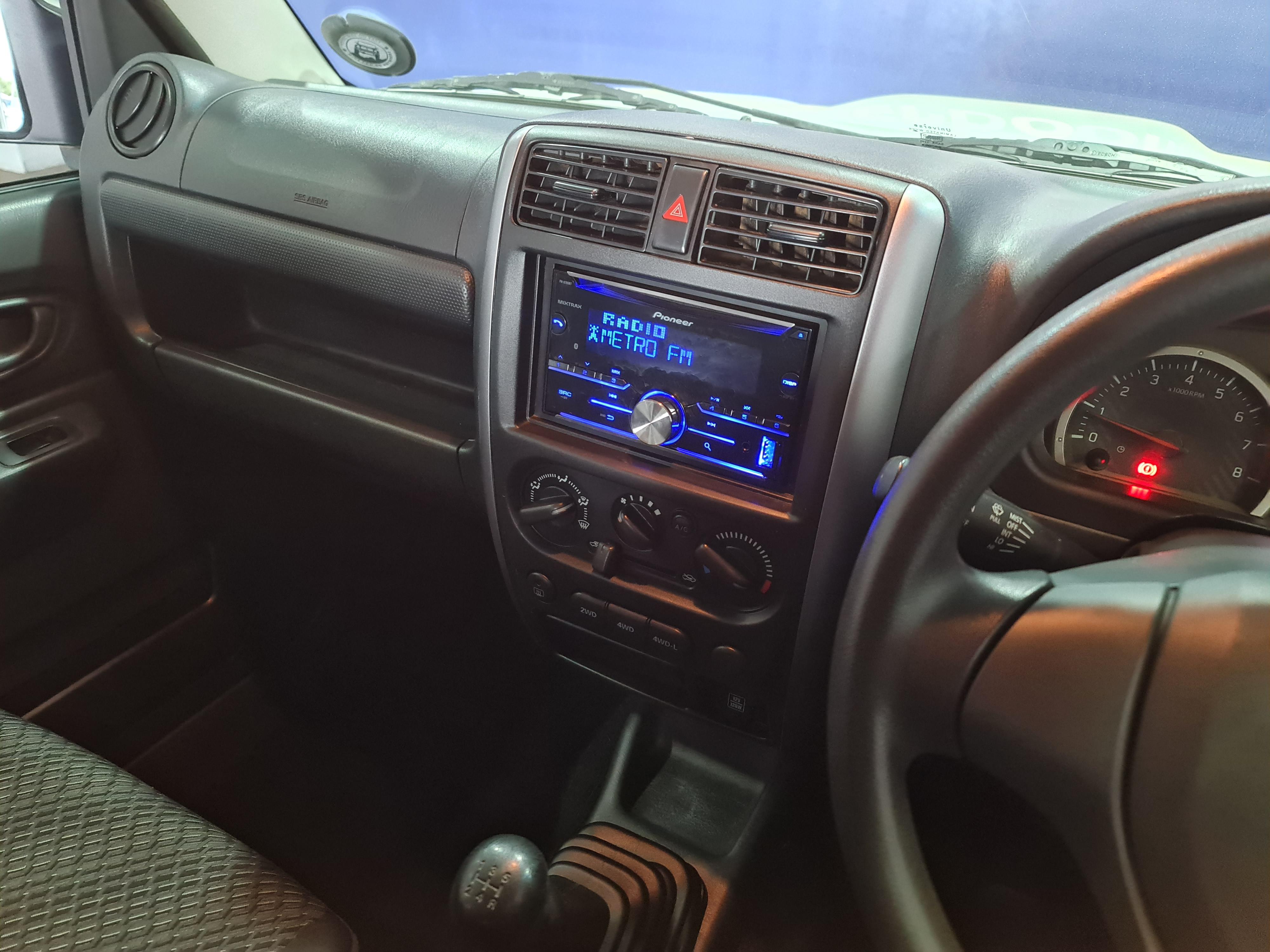SUZUKI JIMNY 1.3