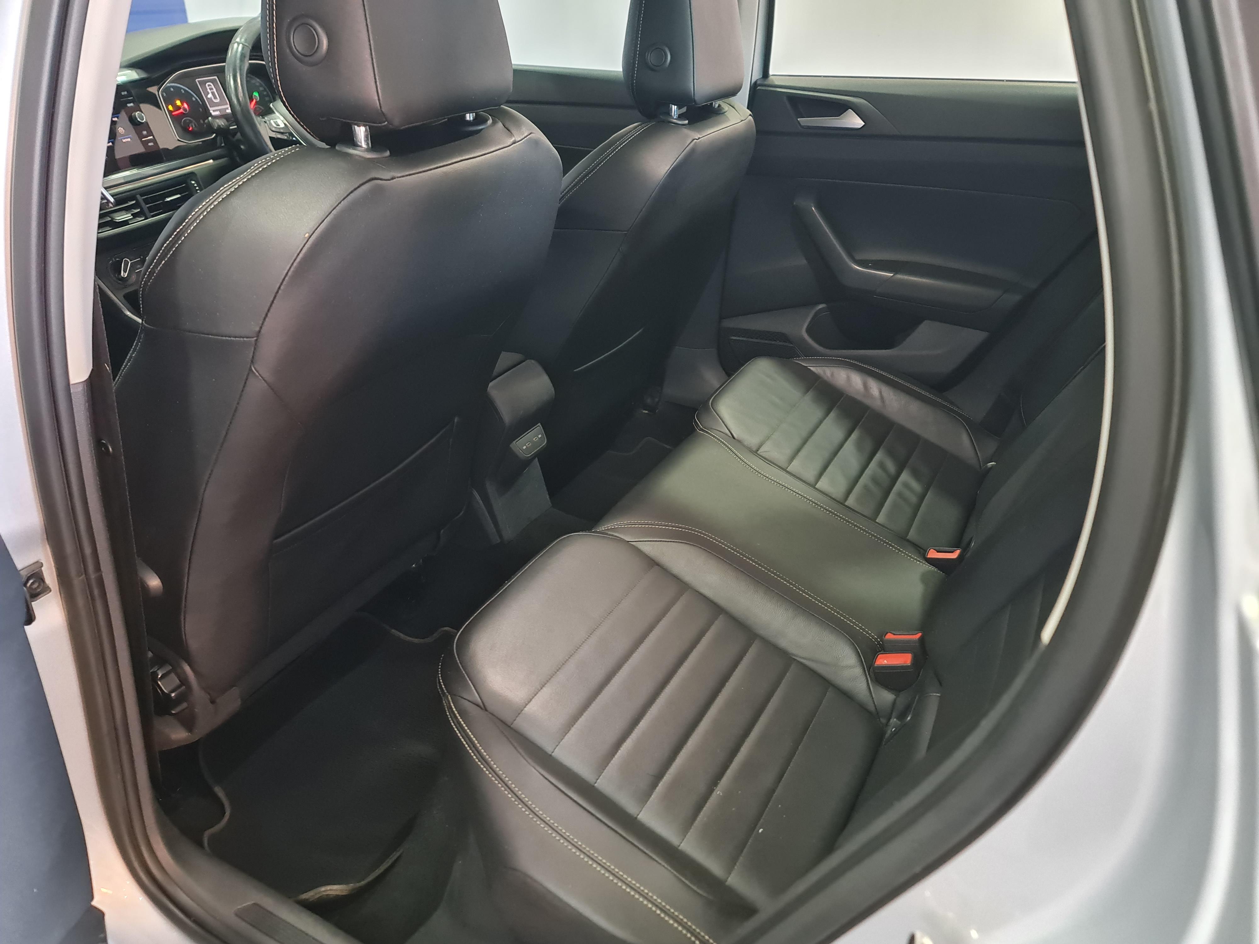 VOLKSWAGEN POLO 1.0 TSI HIGHLINE DSG (85KW)