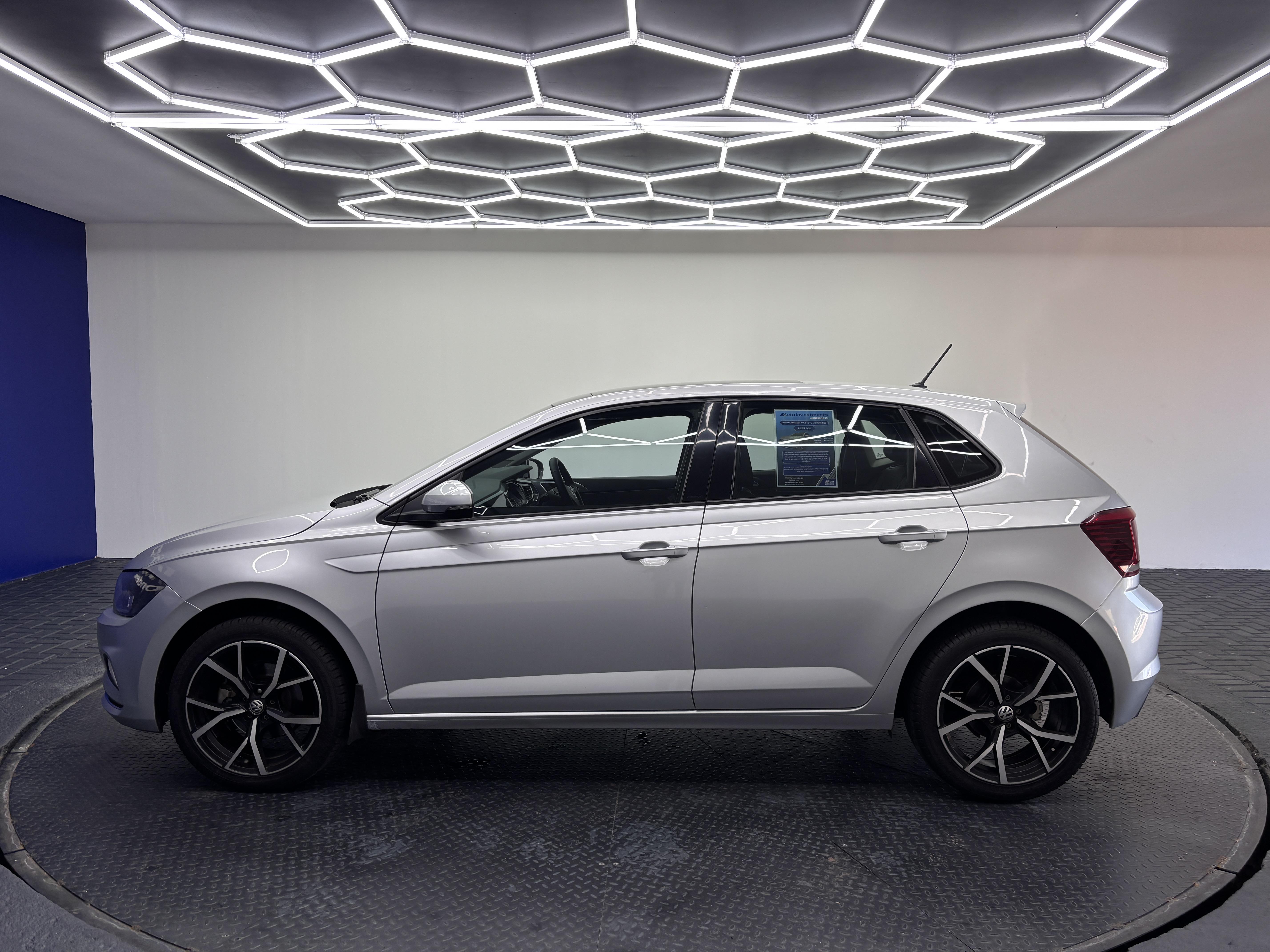 VOLKSWAGEN POLO 1.0 TSI HIGHLINE DSG (85KW)