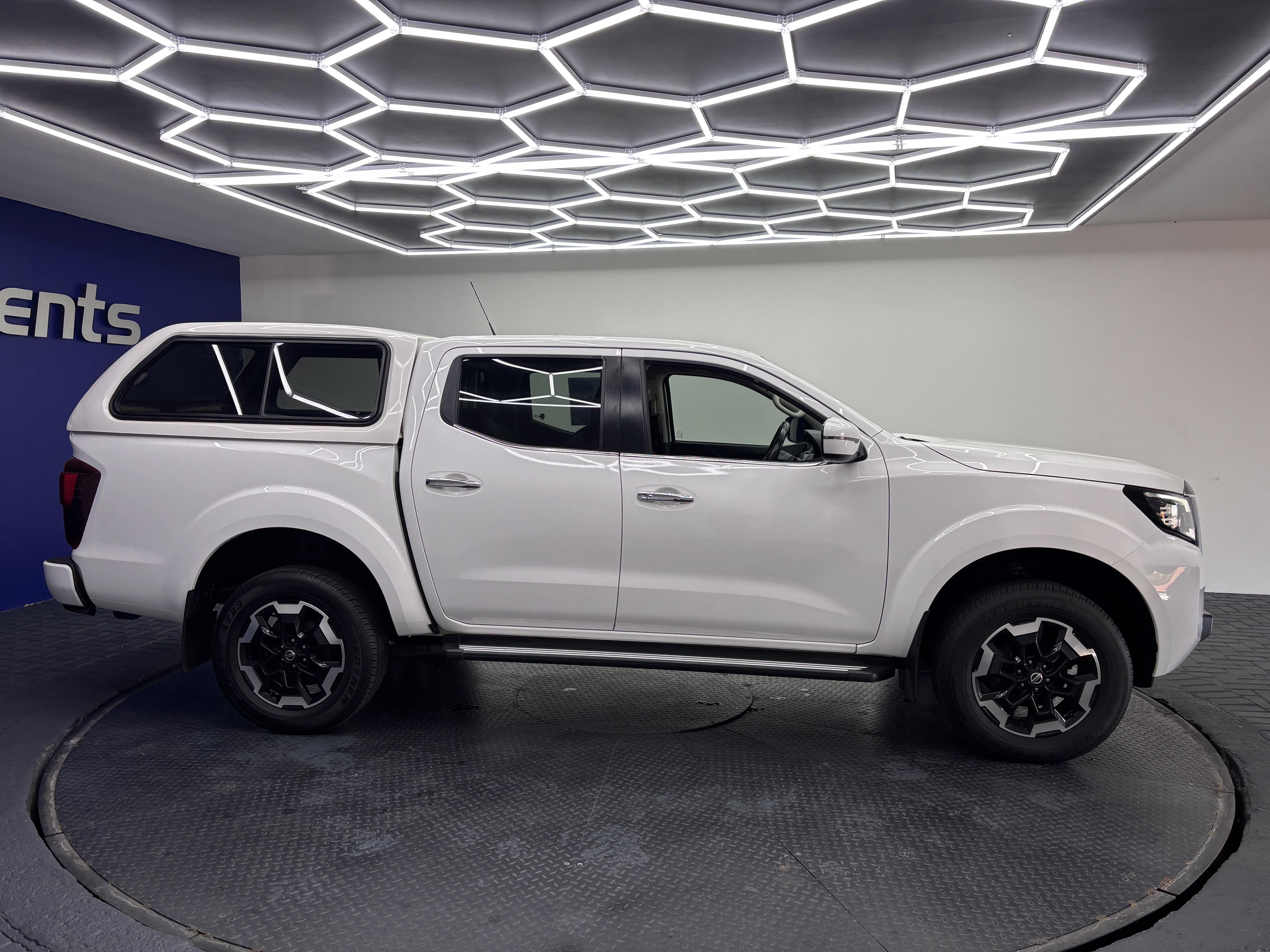 NISSAN NAVARA 2.5DDTI LE 4X4 A/T D/C P/U