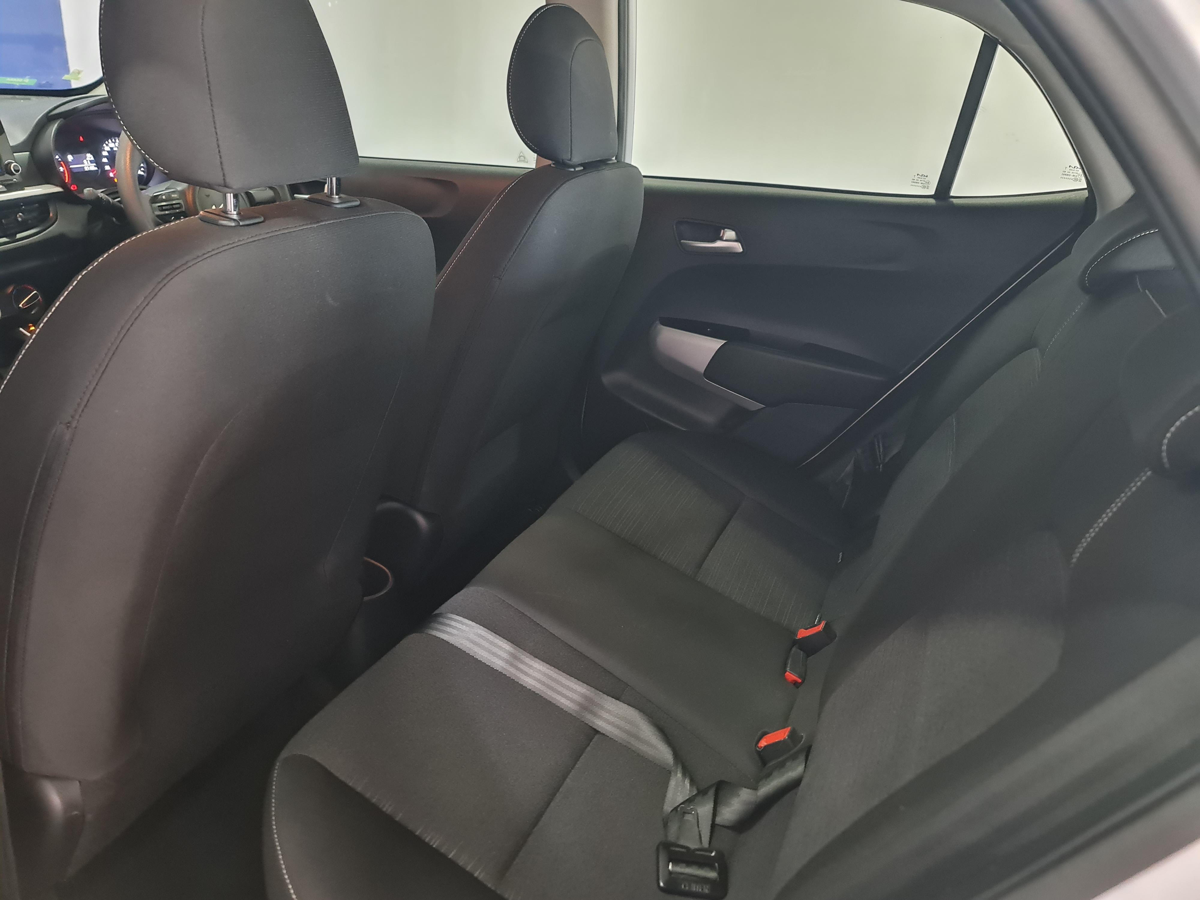 KIA PICANTO 1.0 STREET A/T