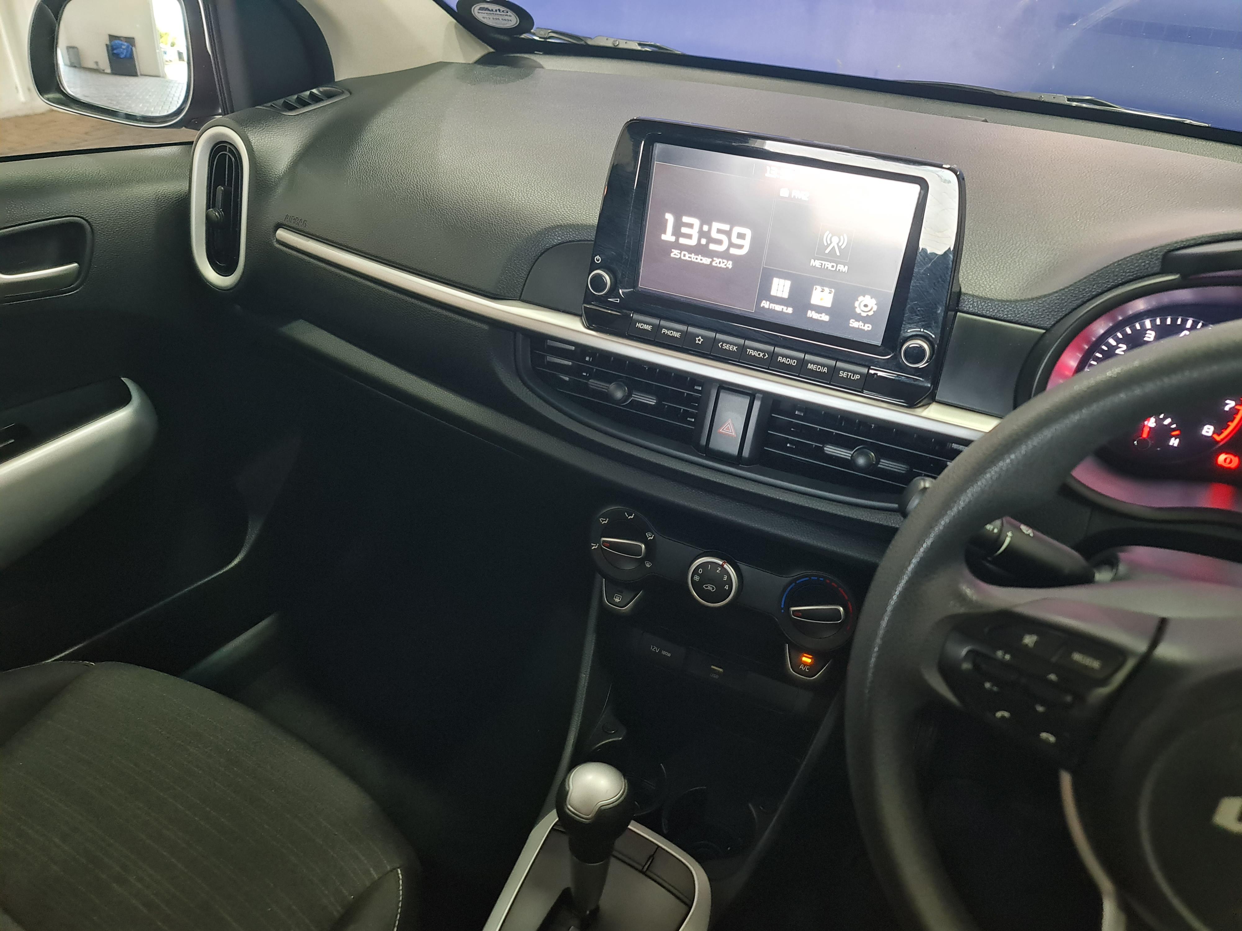 KIA PICANTO 1.0 STREET A/T