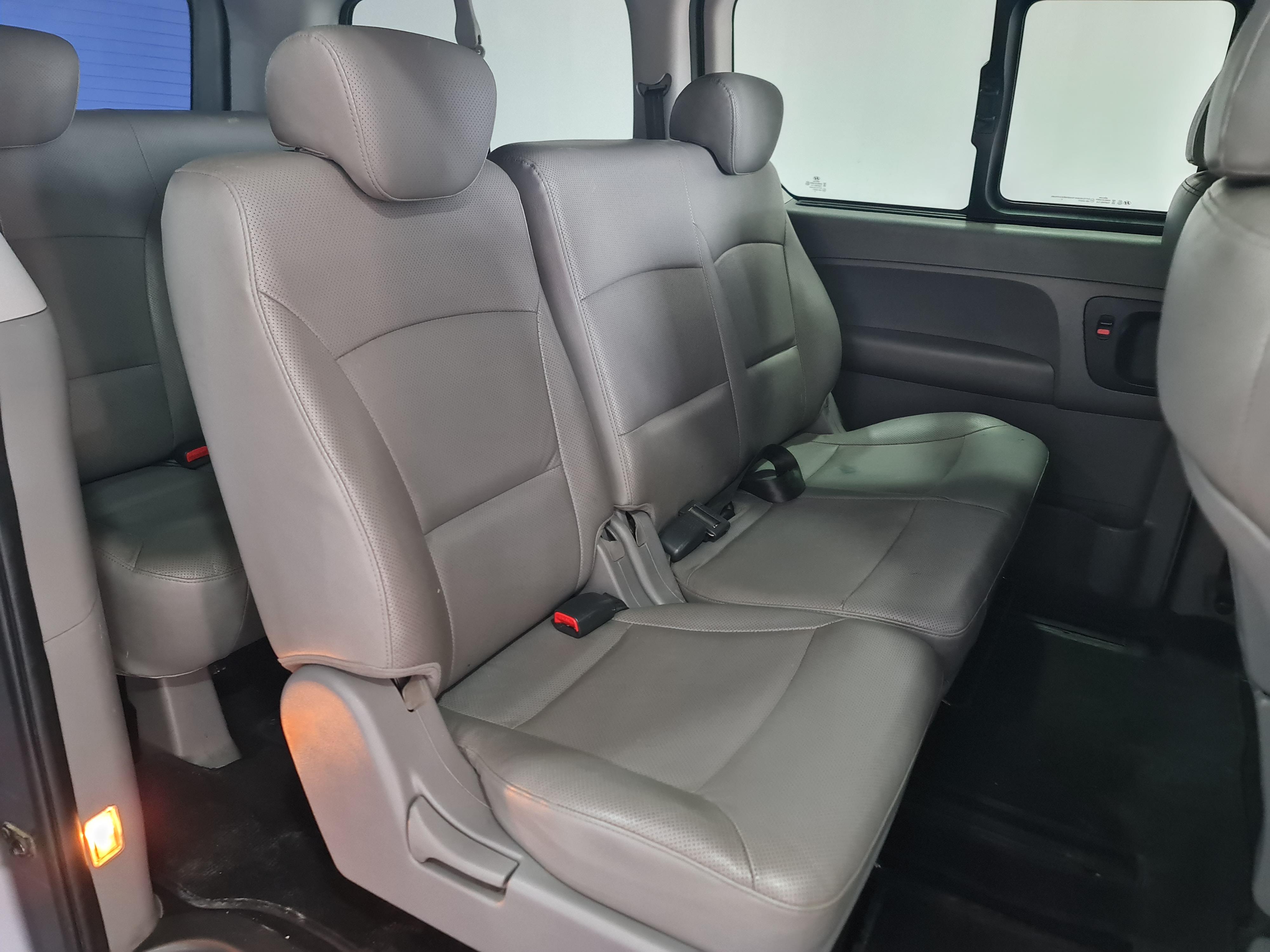 HYUNDAI H-1 2.5 CRDI A/T/ 2.5 ELITE A/T