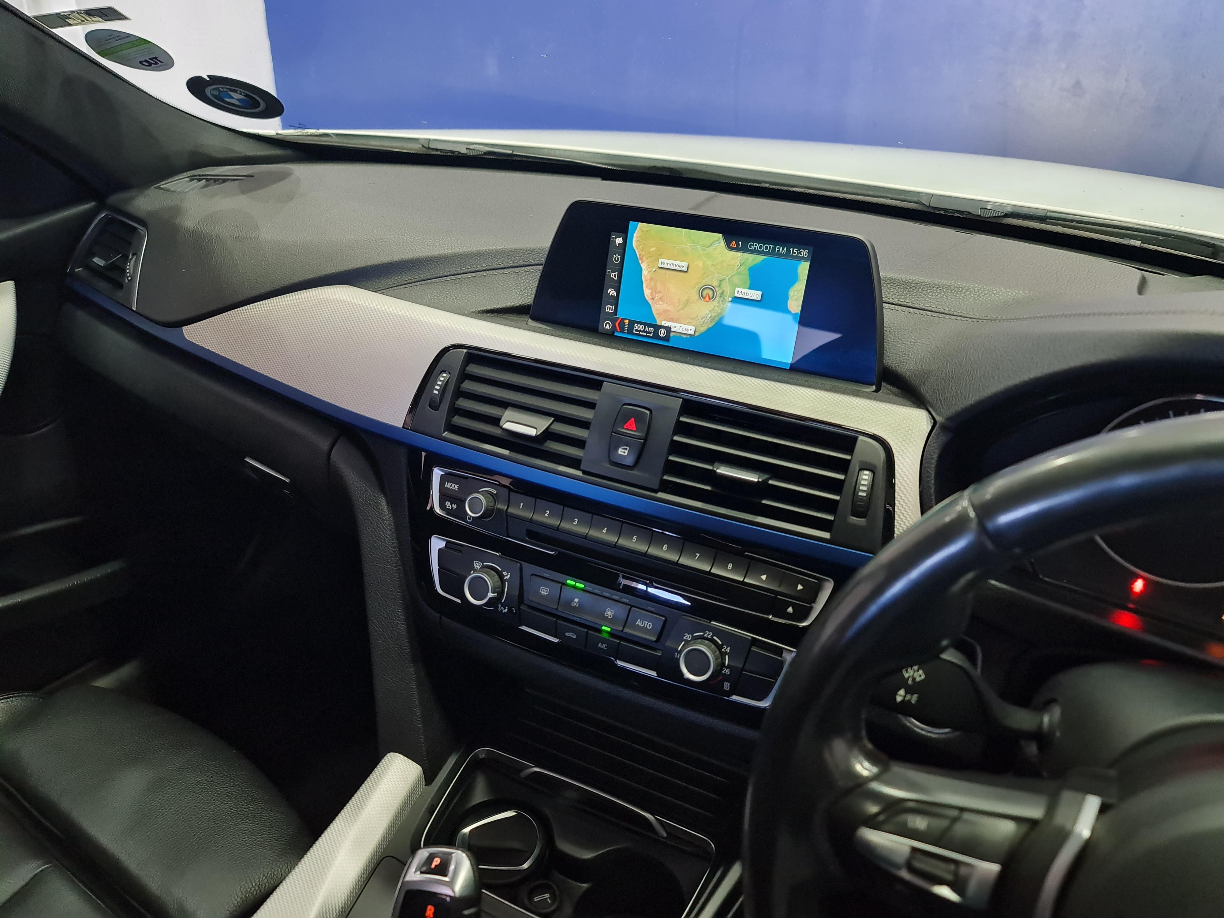 BMW 3 SERIES 318I M SPORT A/T (F30)