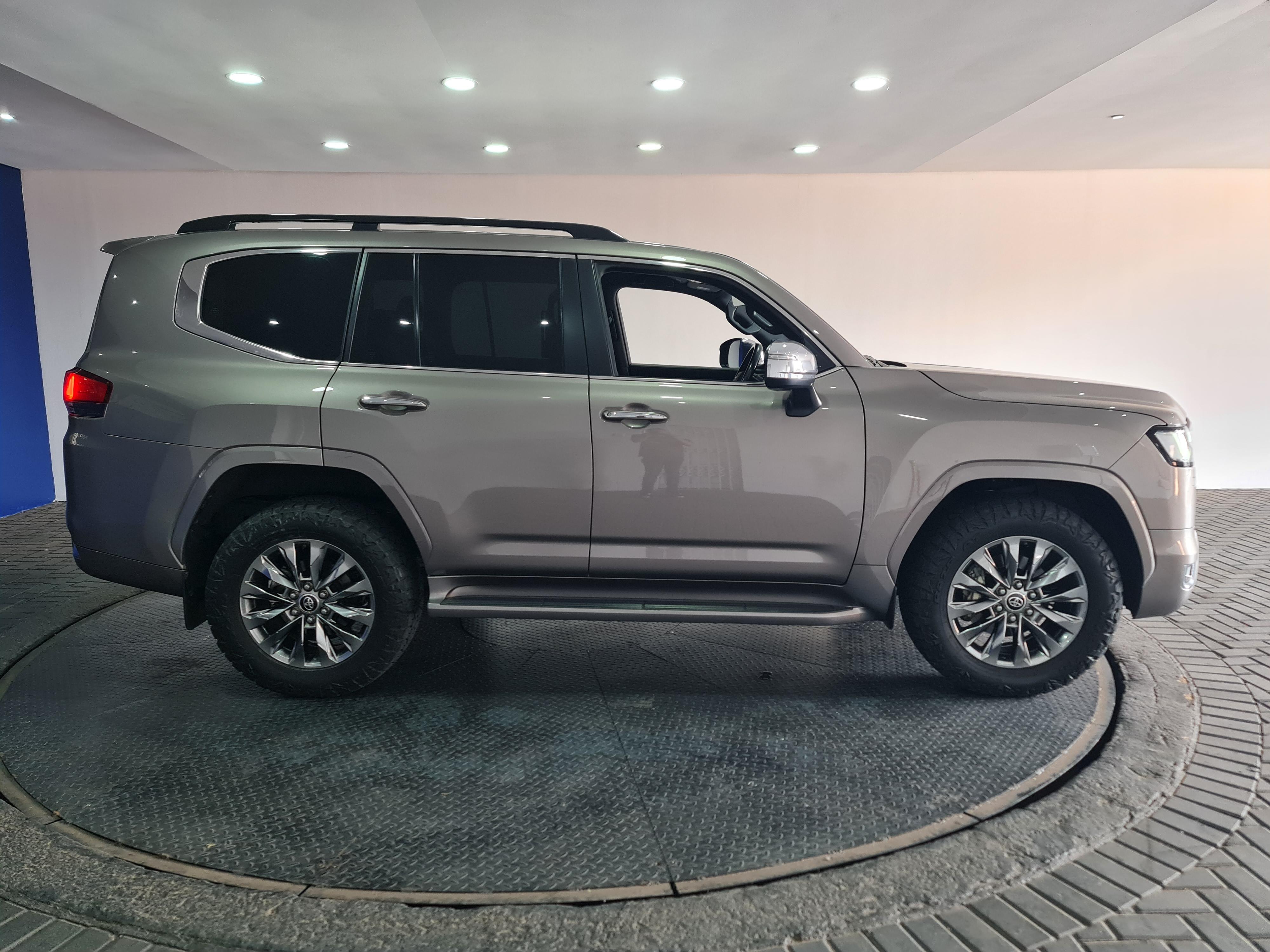 TOYOTA LAND CRUISER LANDCRUISER 300 V6 3.5T ZX