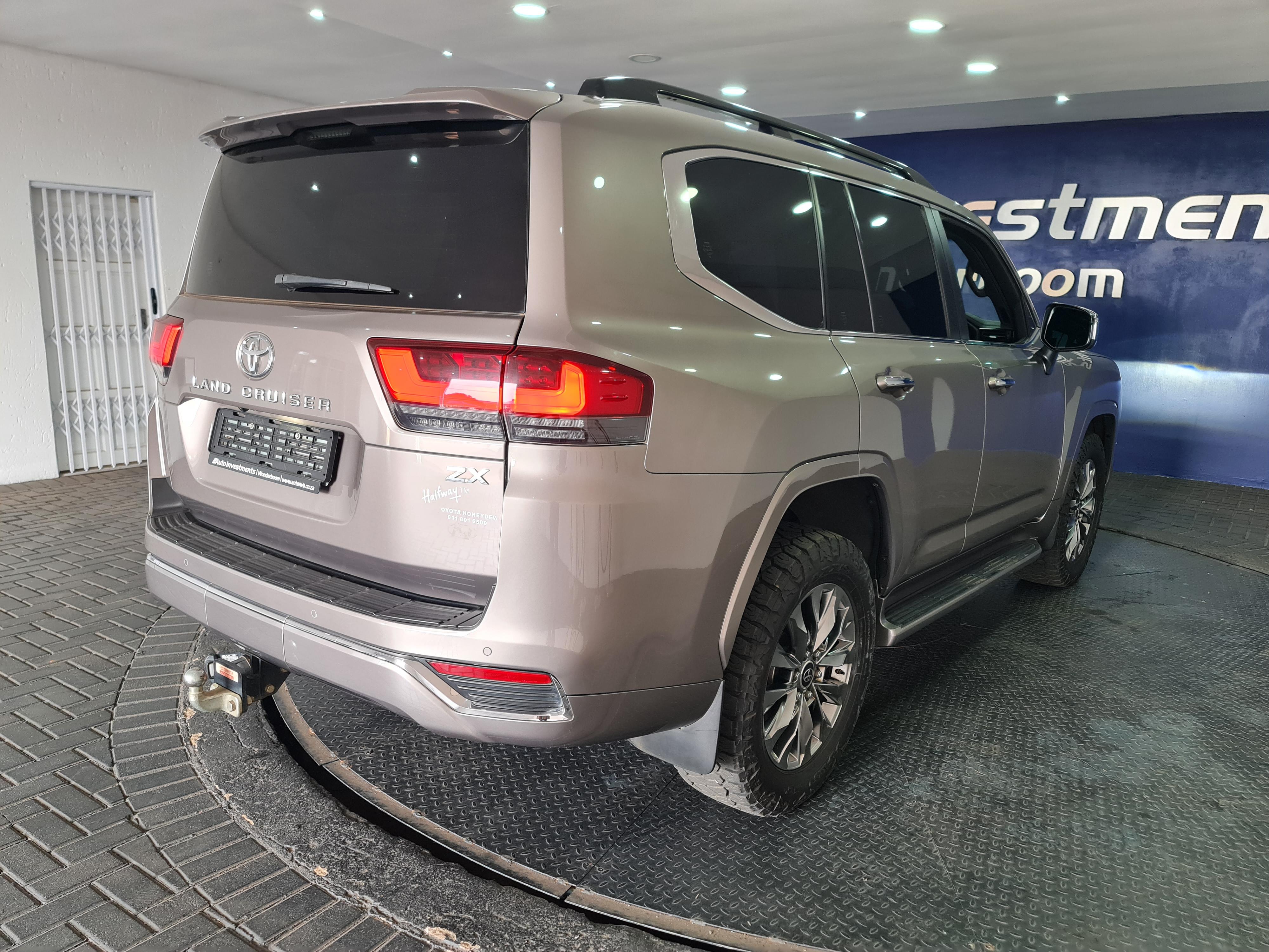 TOYOTA LAND CRUISER LANDCRUISER 300 V6 3.5T ZX