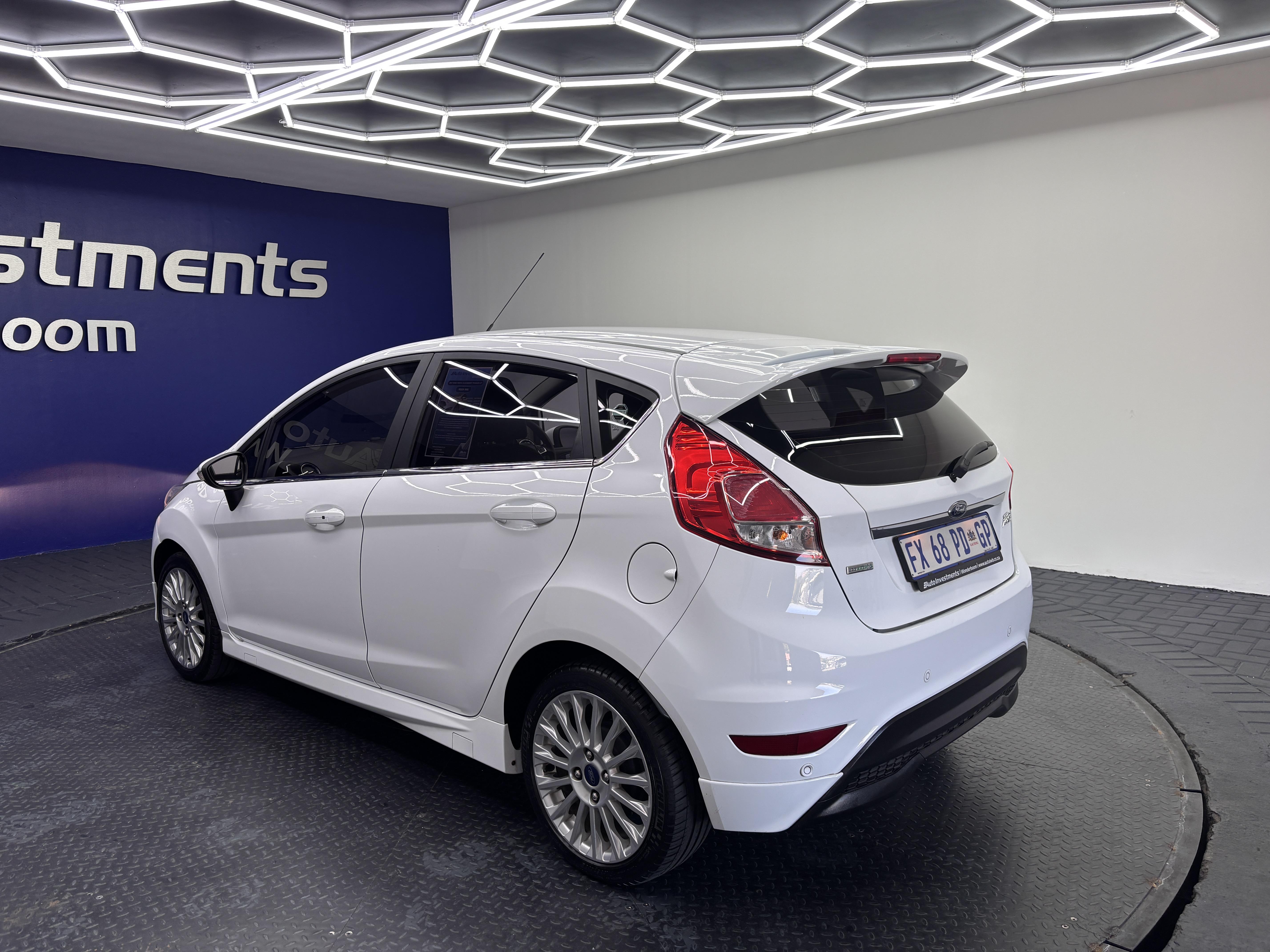 FORD FIESTA 1.0 ECOBOOST TITANIUM POWERSHIFT 5DR