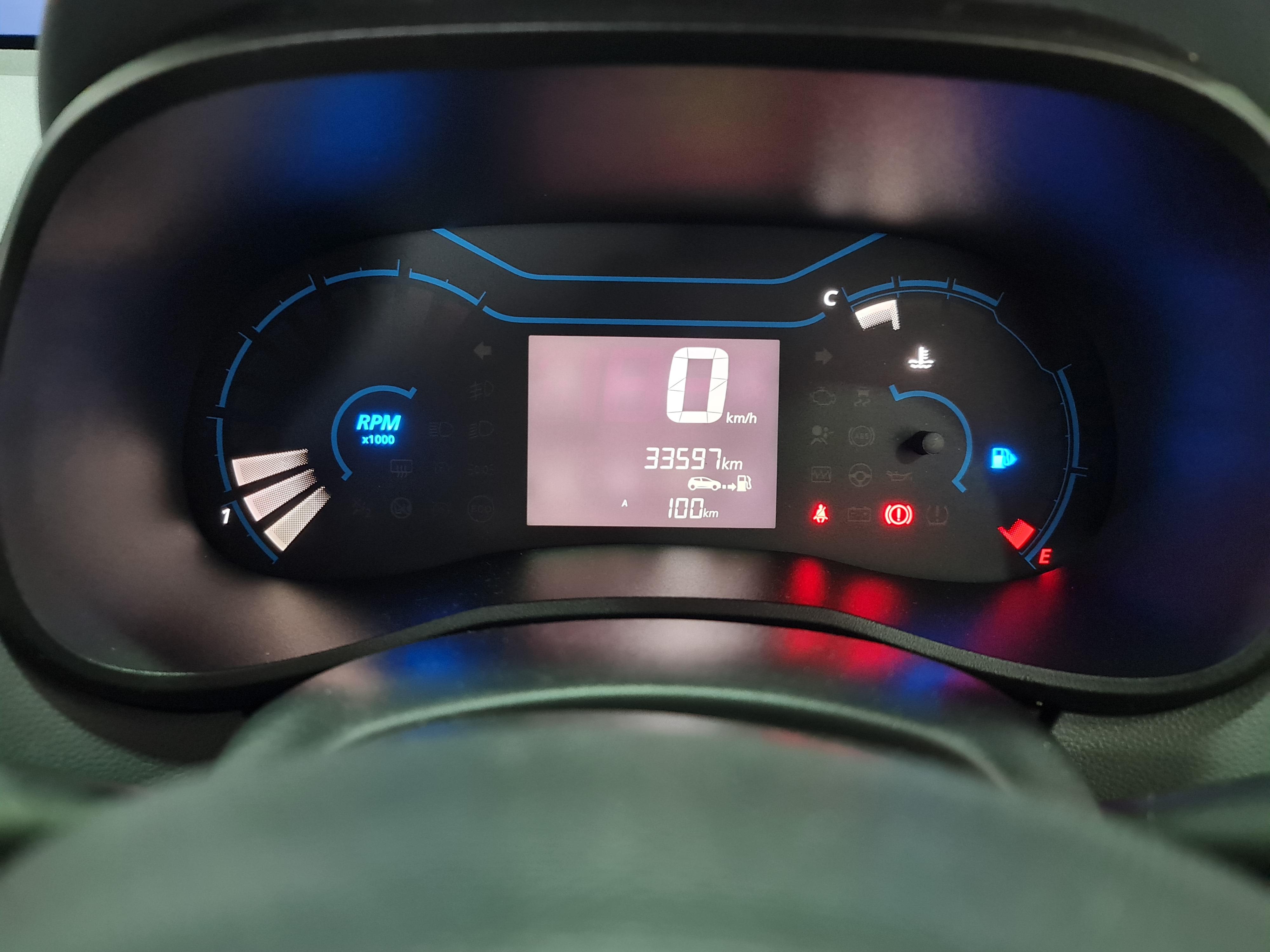 RENAULT KWID 1.0 DYNAMIQUE / ZEN 5DR