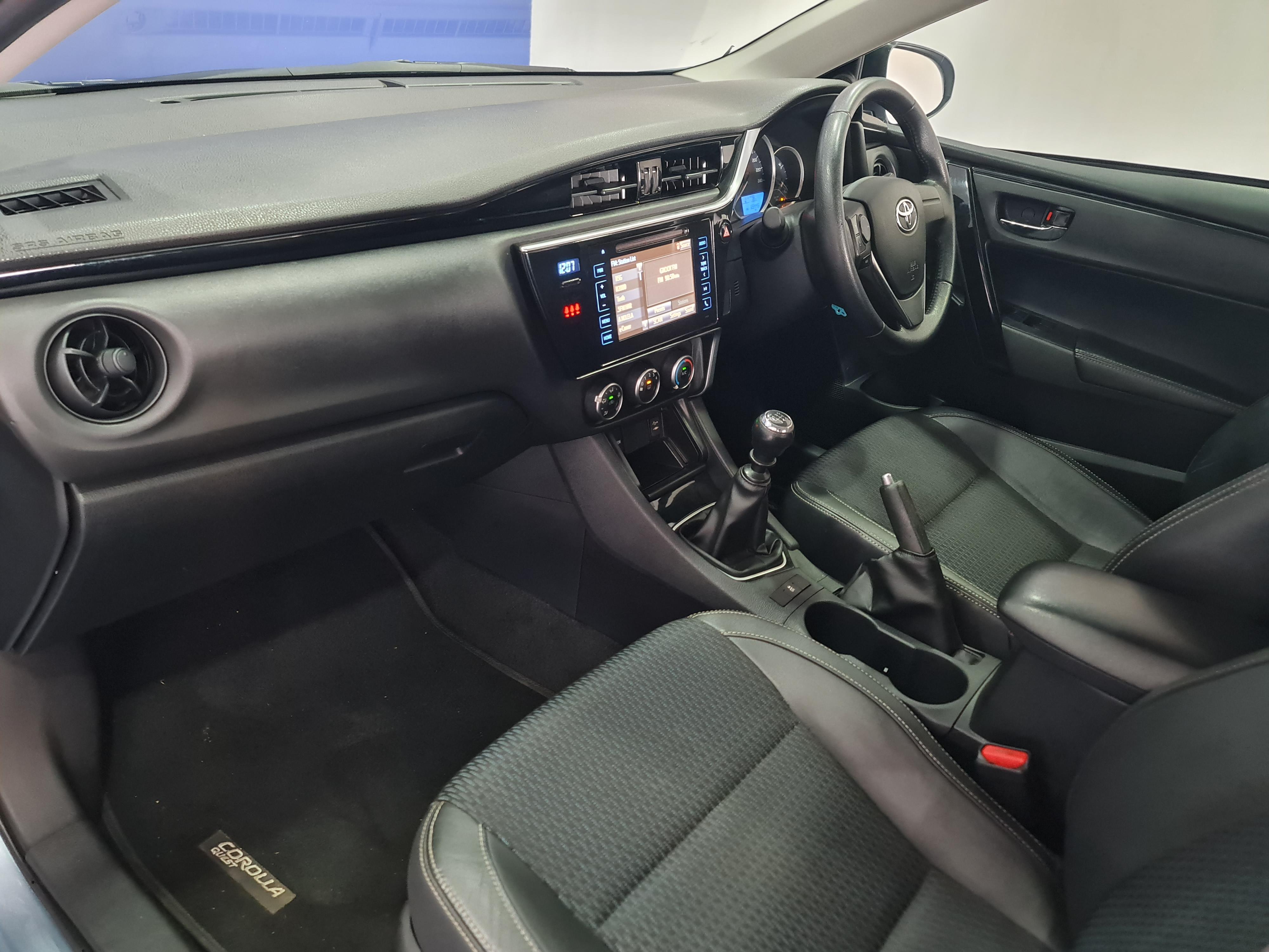 TOYOTA COROLLA 1.8 PRESTIGE