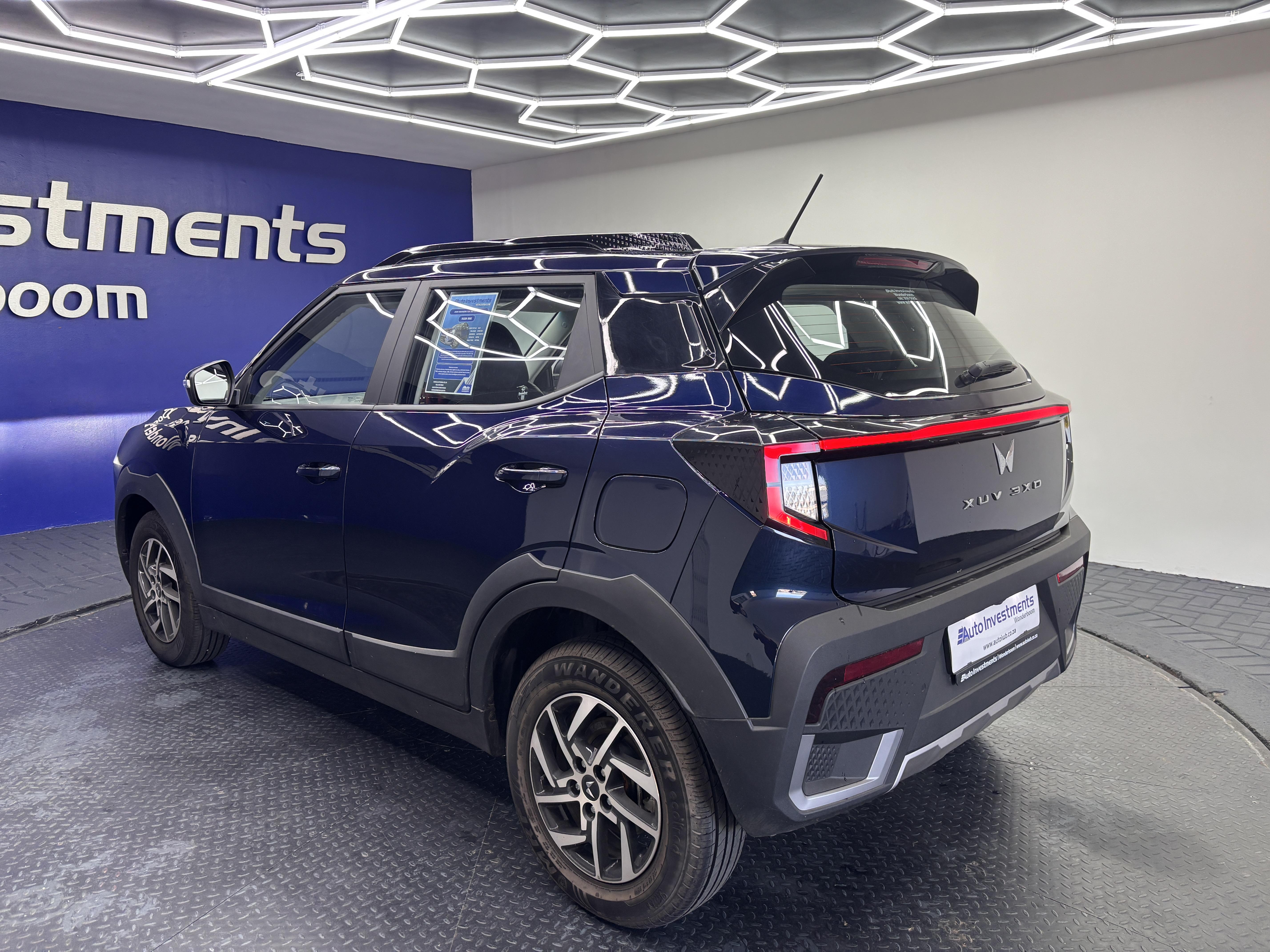 MAHINDRA XUV 3XO 1.2T AX5 A/T 