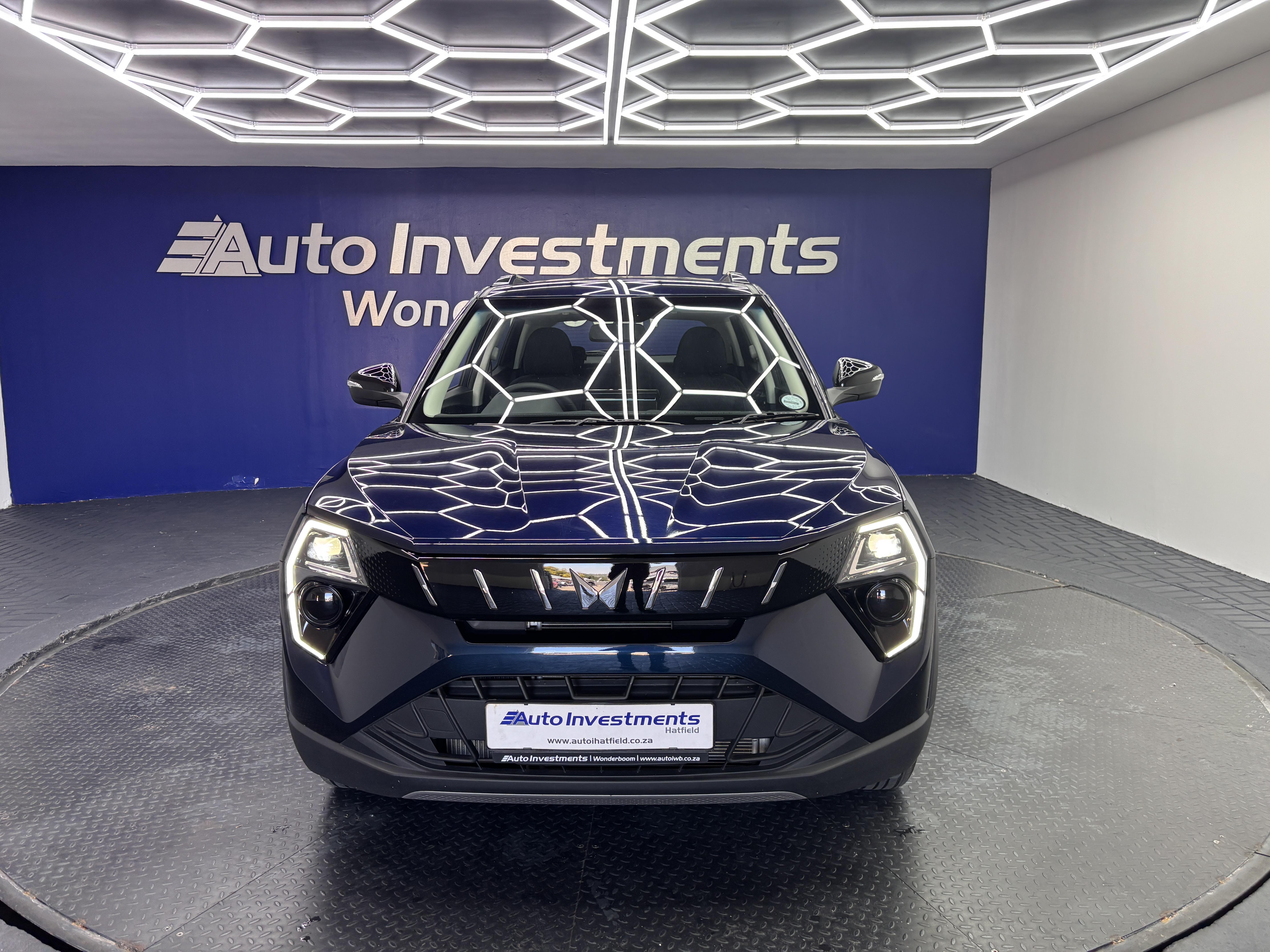 MAHINDRA XUV 3XO 1.2T AX5 A/T 