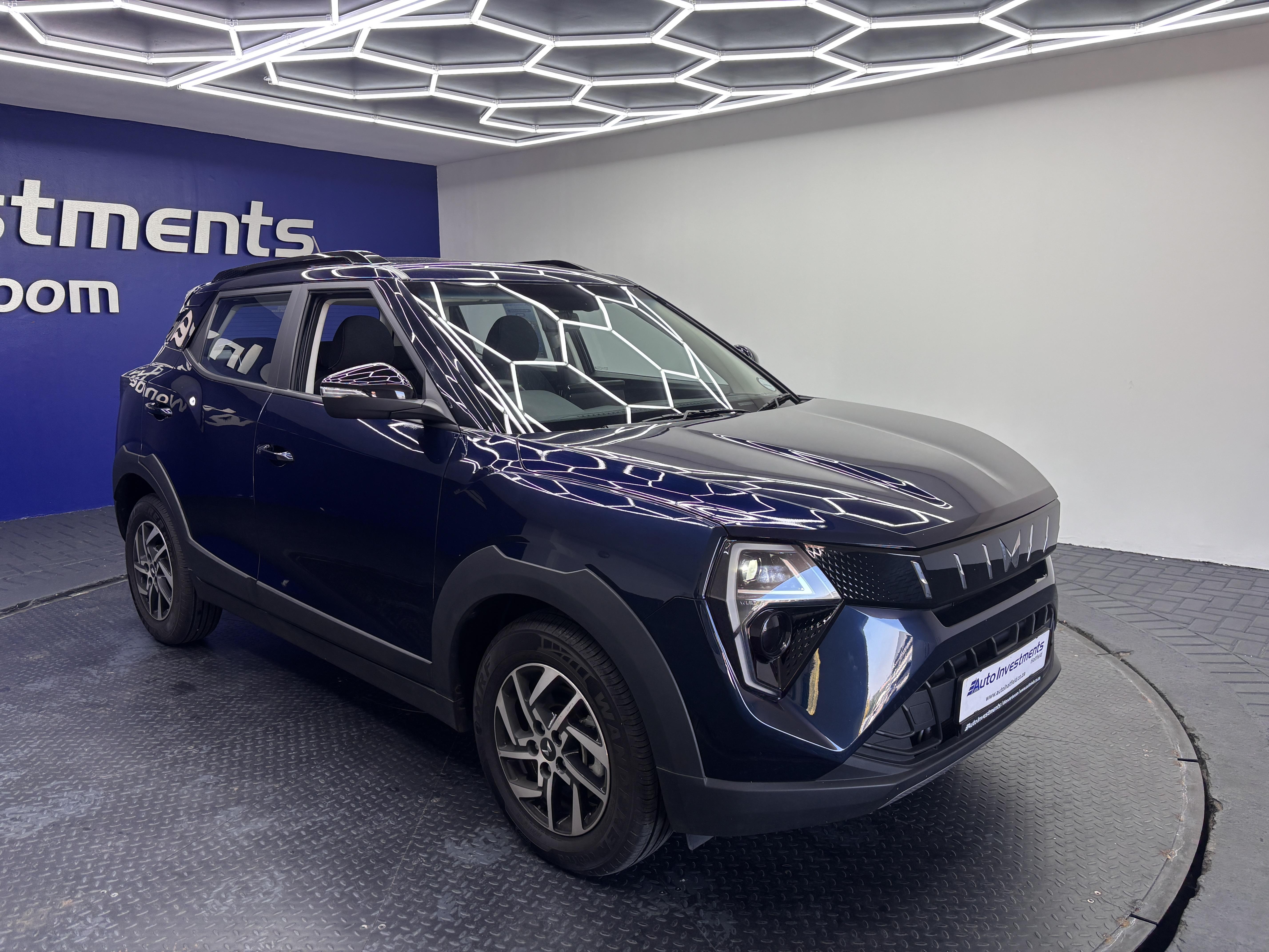 MAHINDRA XUV 3XO 1.2T AX5 A/T 