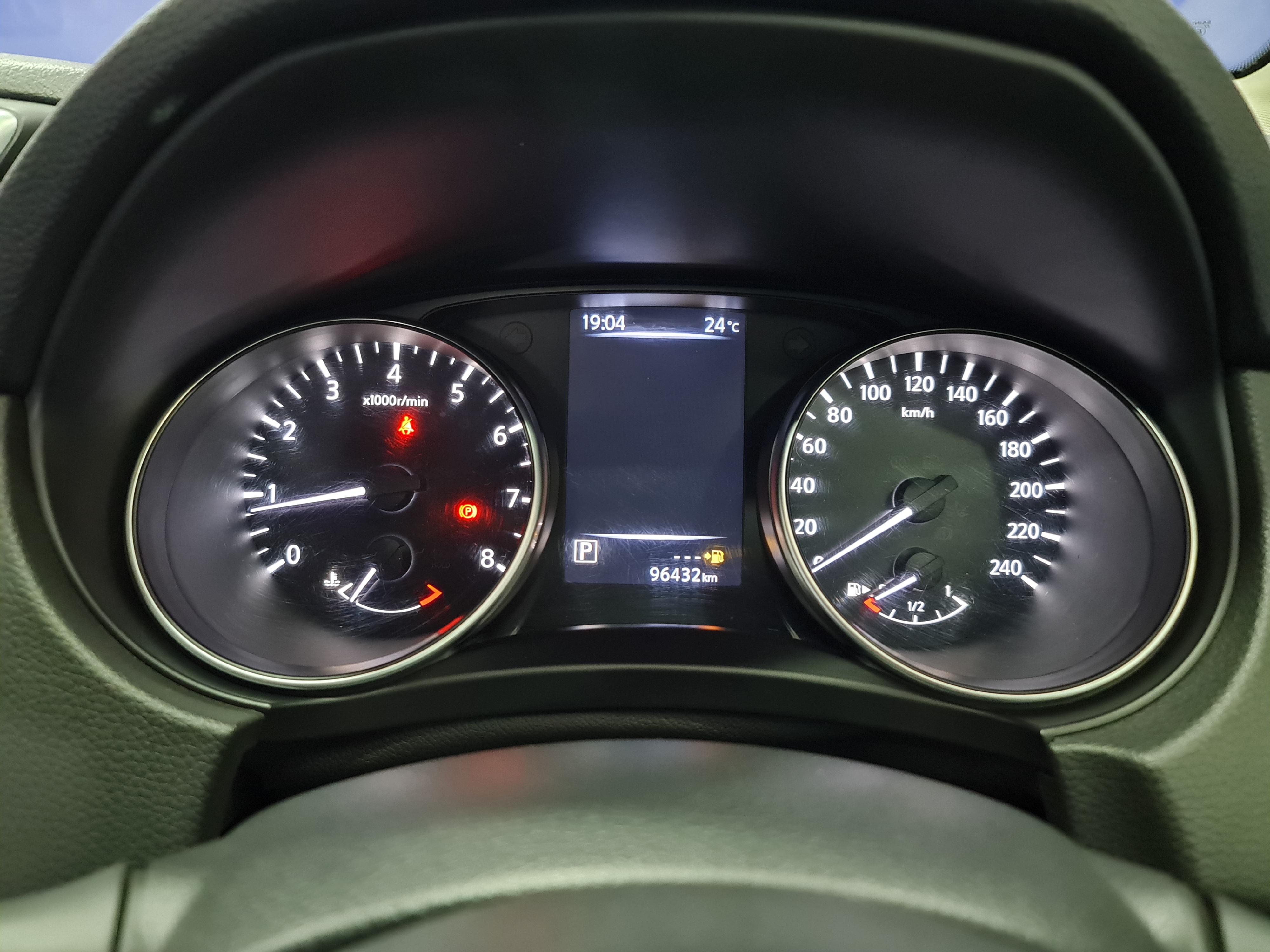 NISSAN QASHQAI 1.2T ACENTA CVT