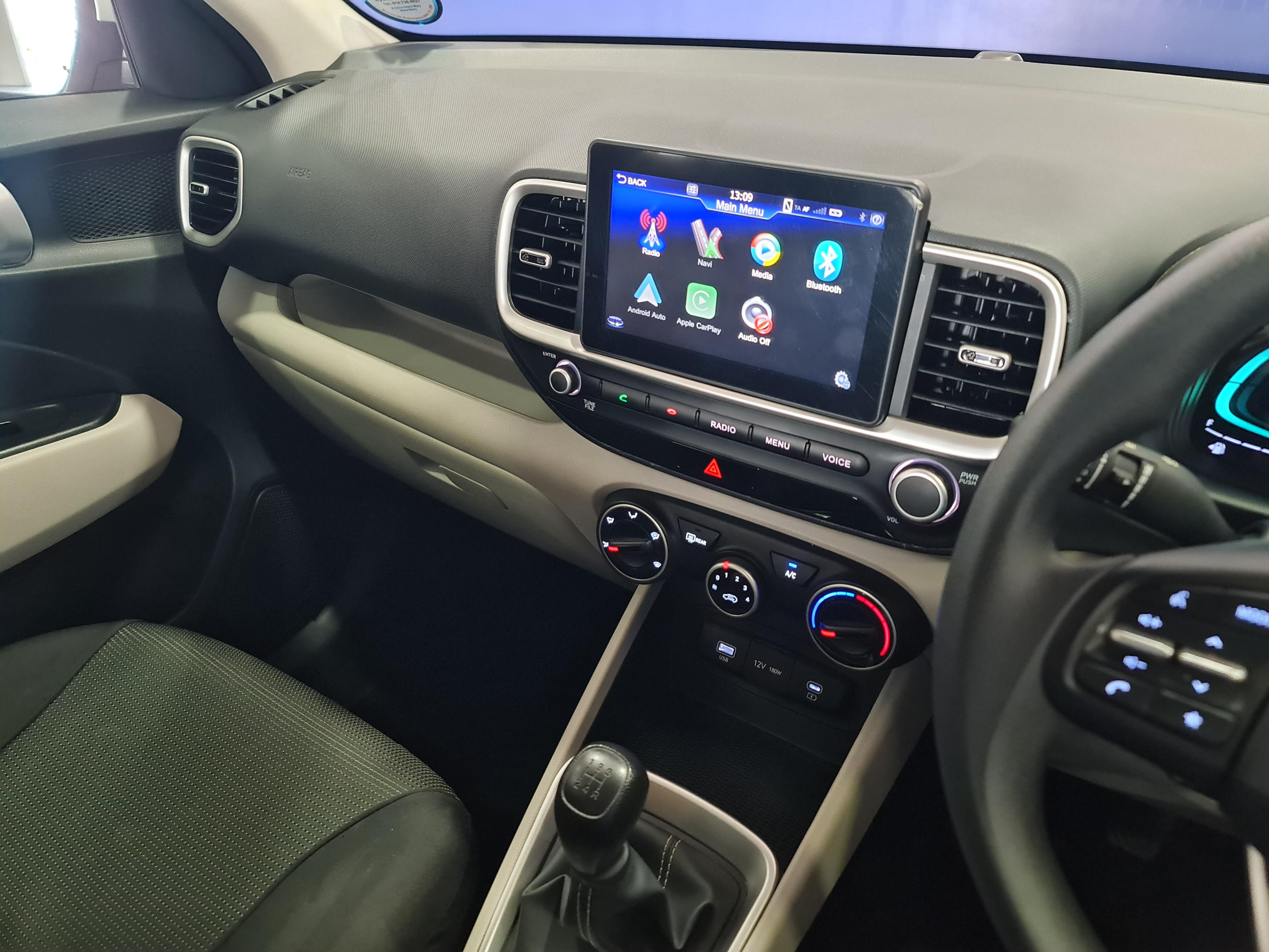 HYUNDAI VENUE 1.2 MOTION