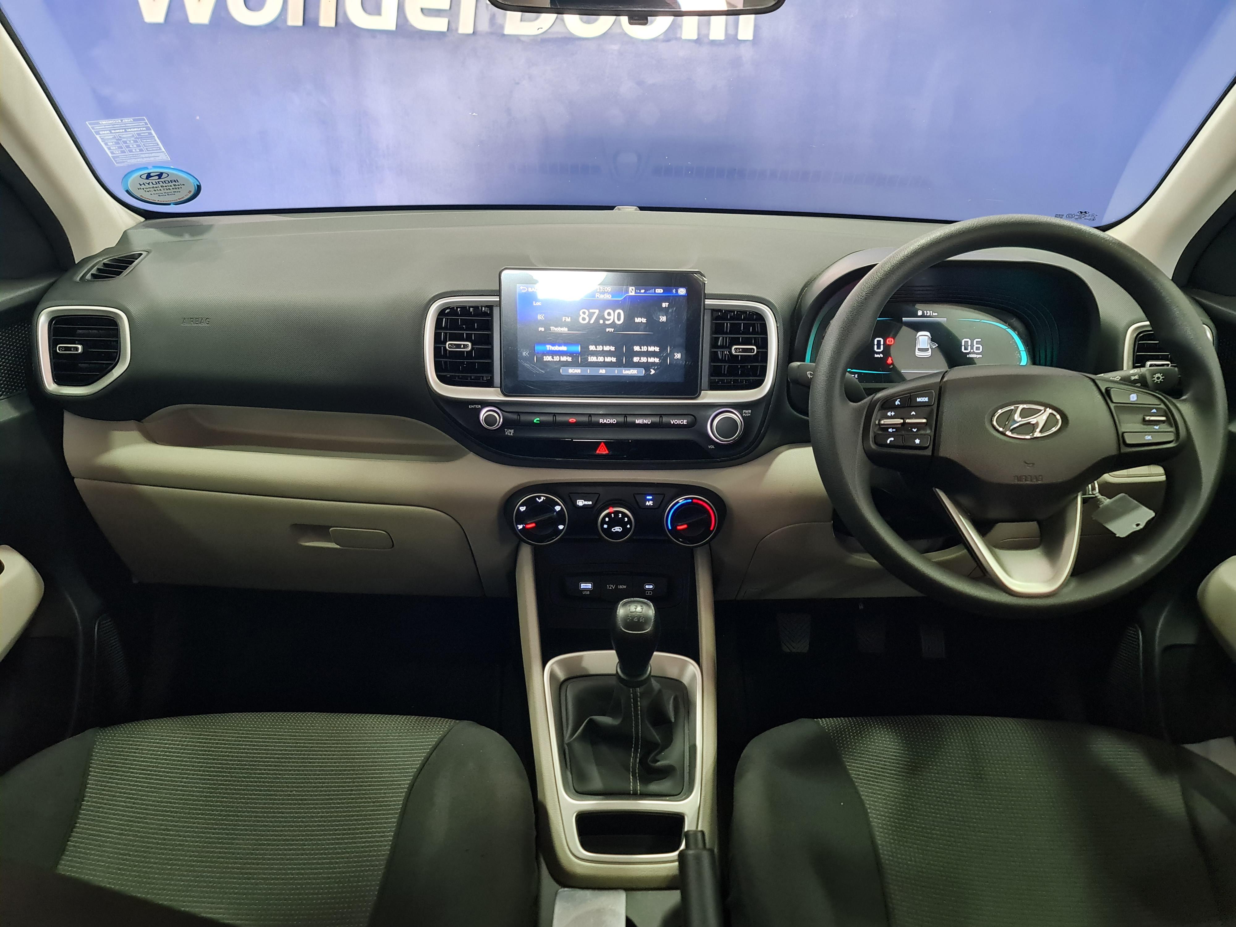 HYUNDAI VENUE 1.2 MOTION