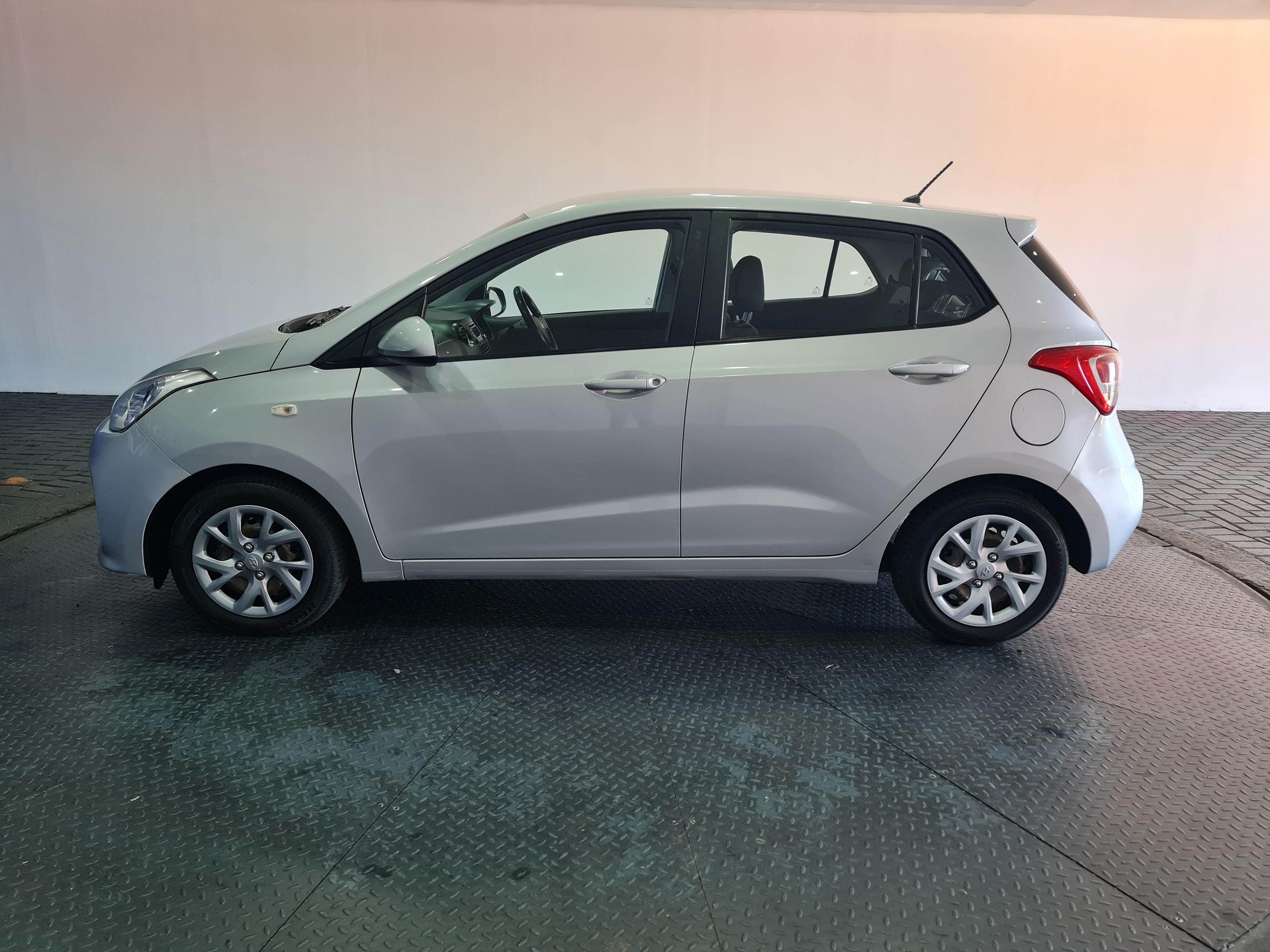 HYUNDAI I10 GRAND  1.0 MOTION