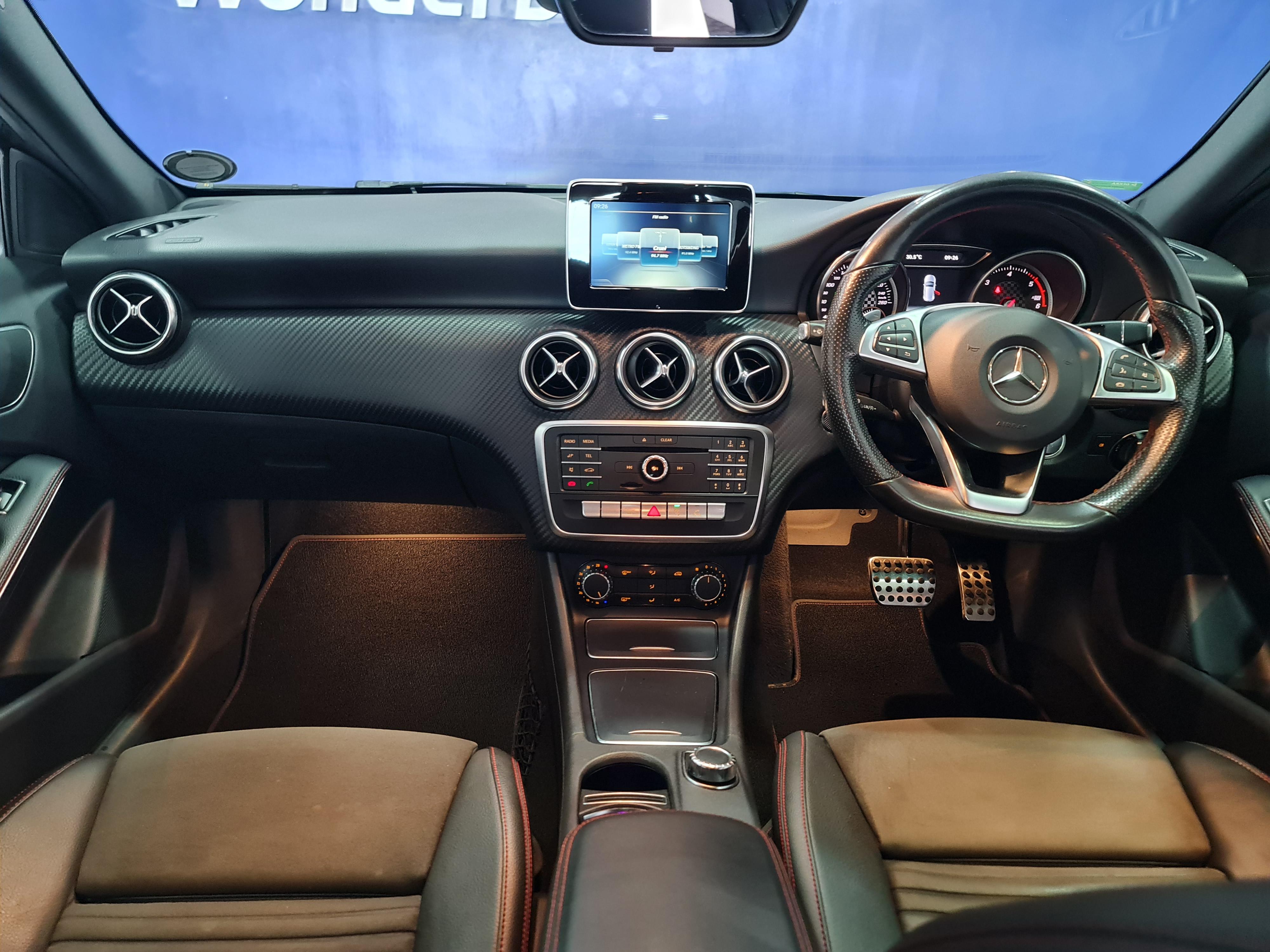MERCEDES-BENZ A CLASS A 220D AMG A/T