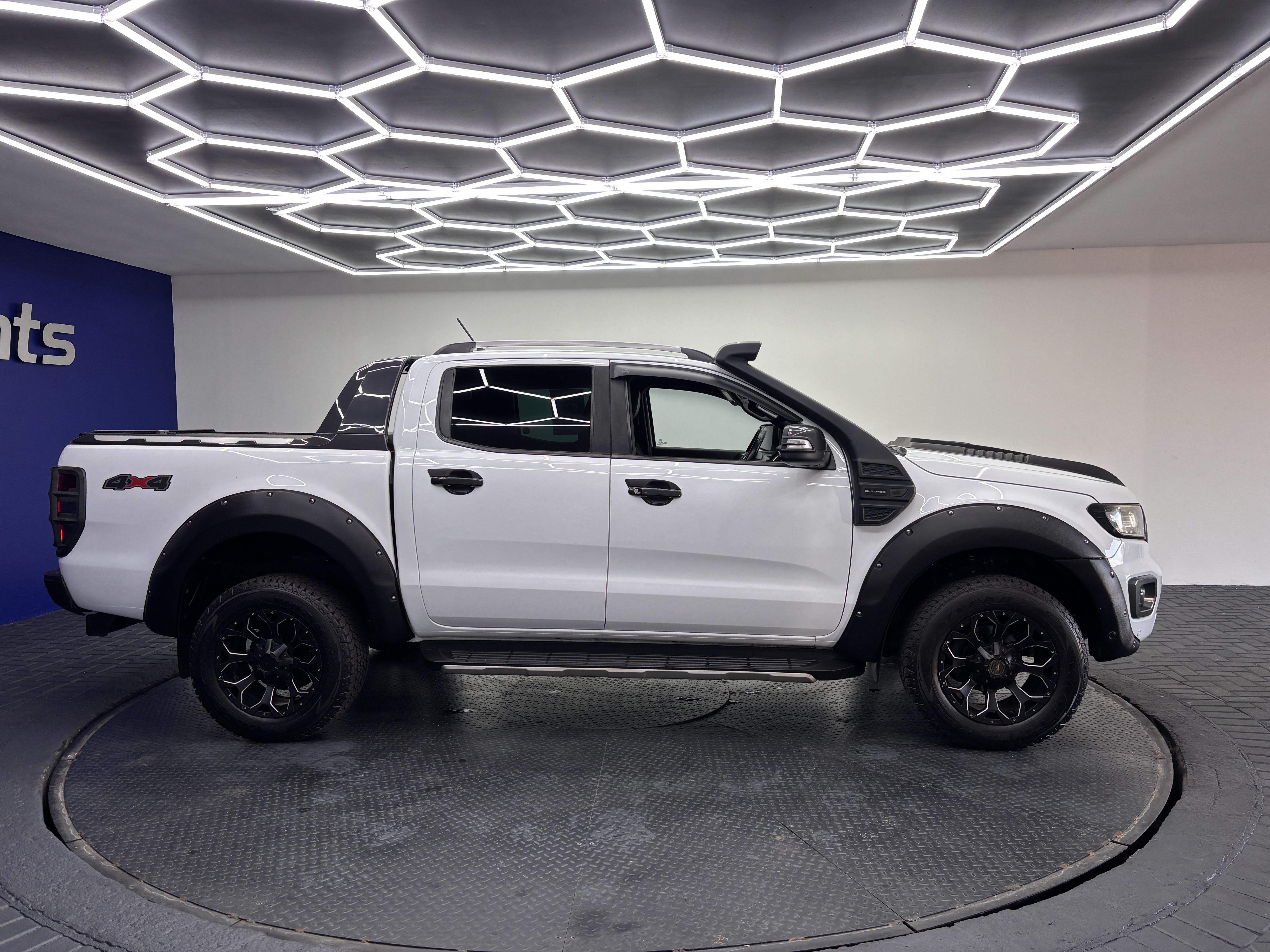 FORD RANGER 2.0D BI-TURBO WILDTRAK 4X4 A/T P/U D/C