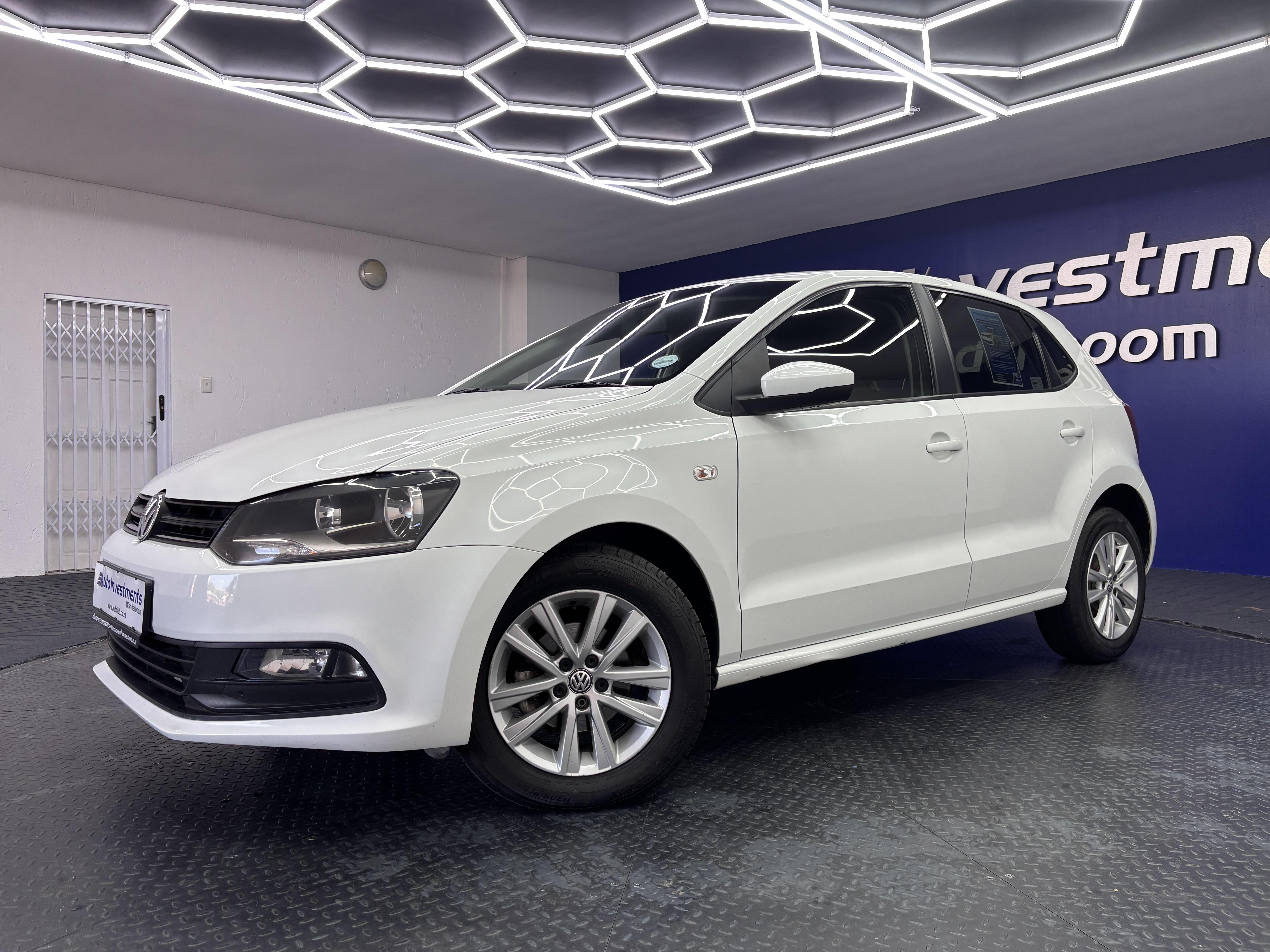 VOLKSWAGEN POLO VIVO 1.6 COMFORTLINE TIP (5DR)