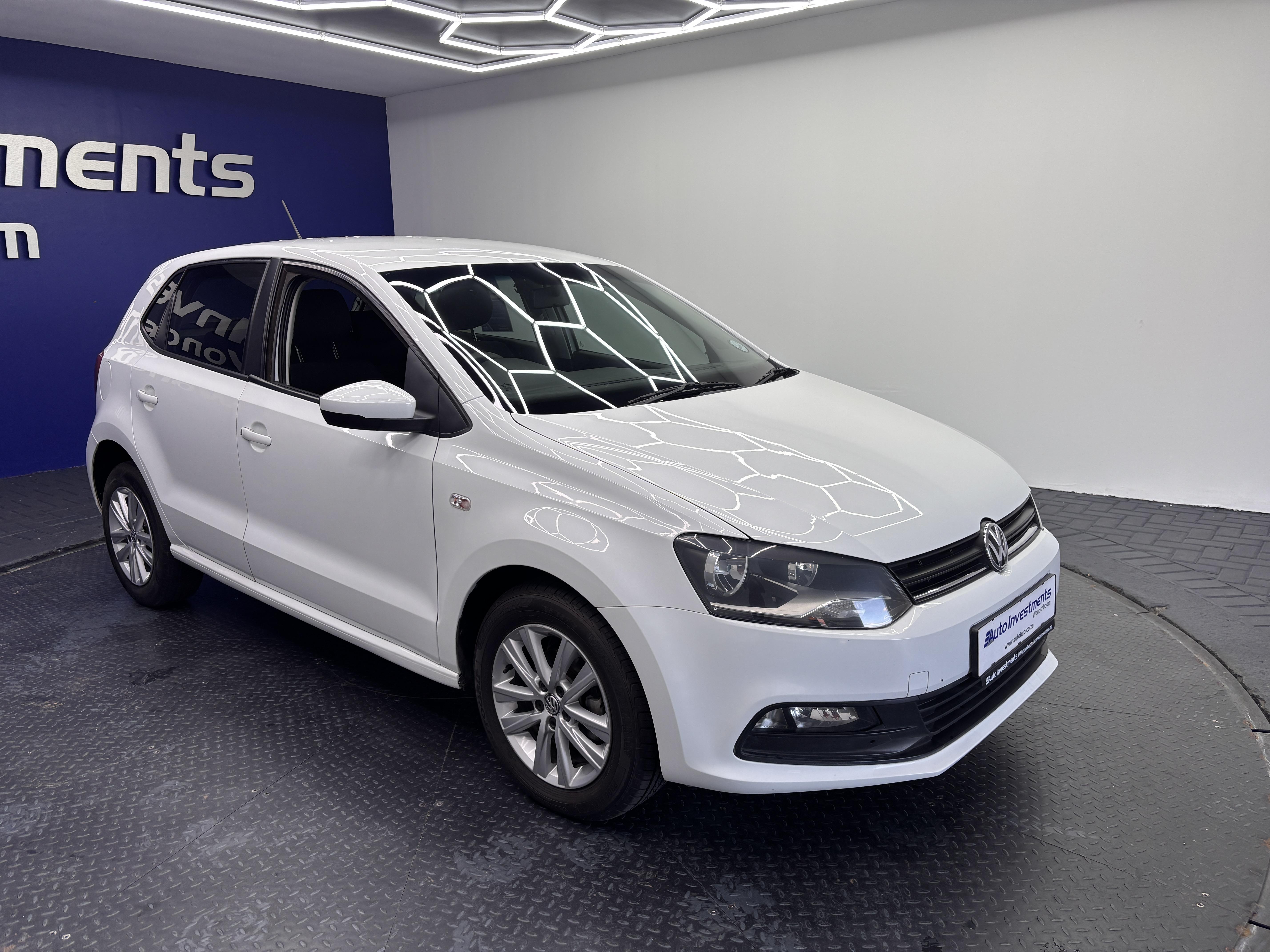 VOLKSWAGEN POLO VIVO 1.6 COMFORTLINE TIP (5DR)