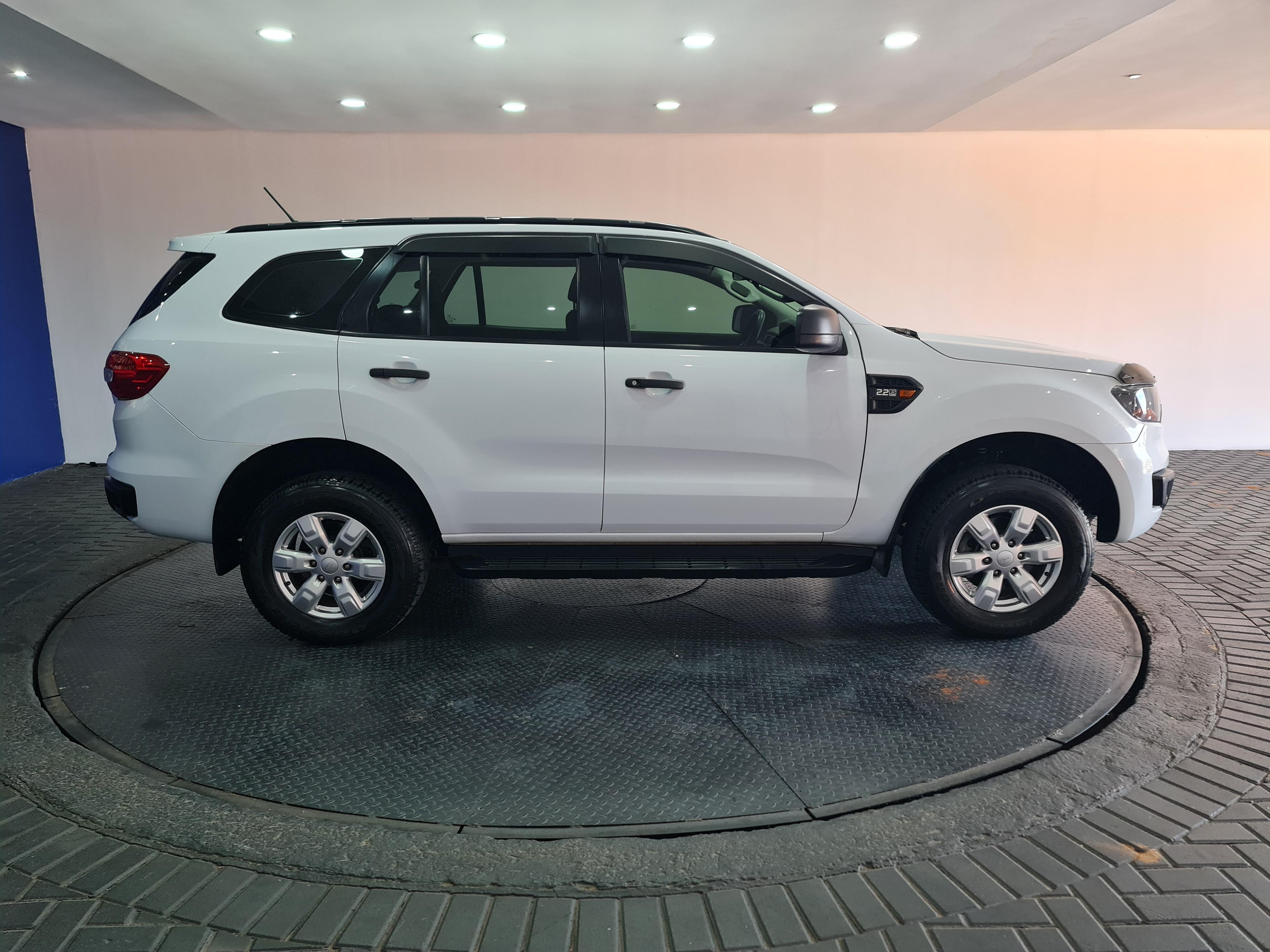 FORD EVEREST 2.2 TDCI  XLS A/T