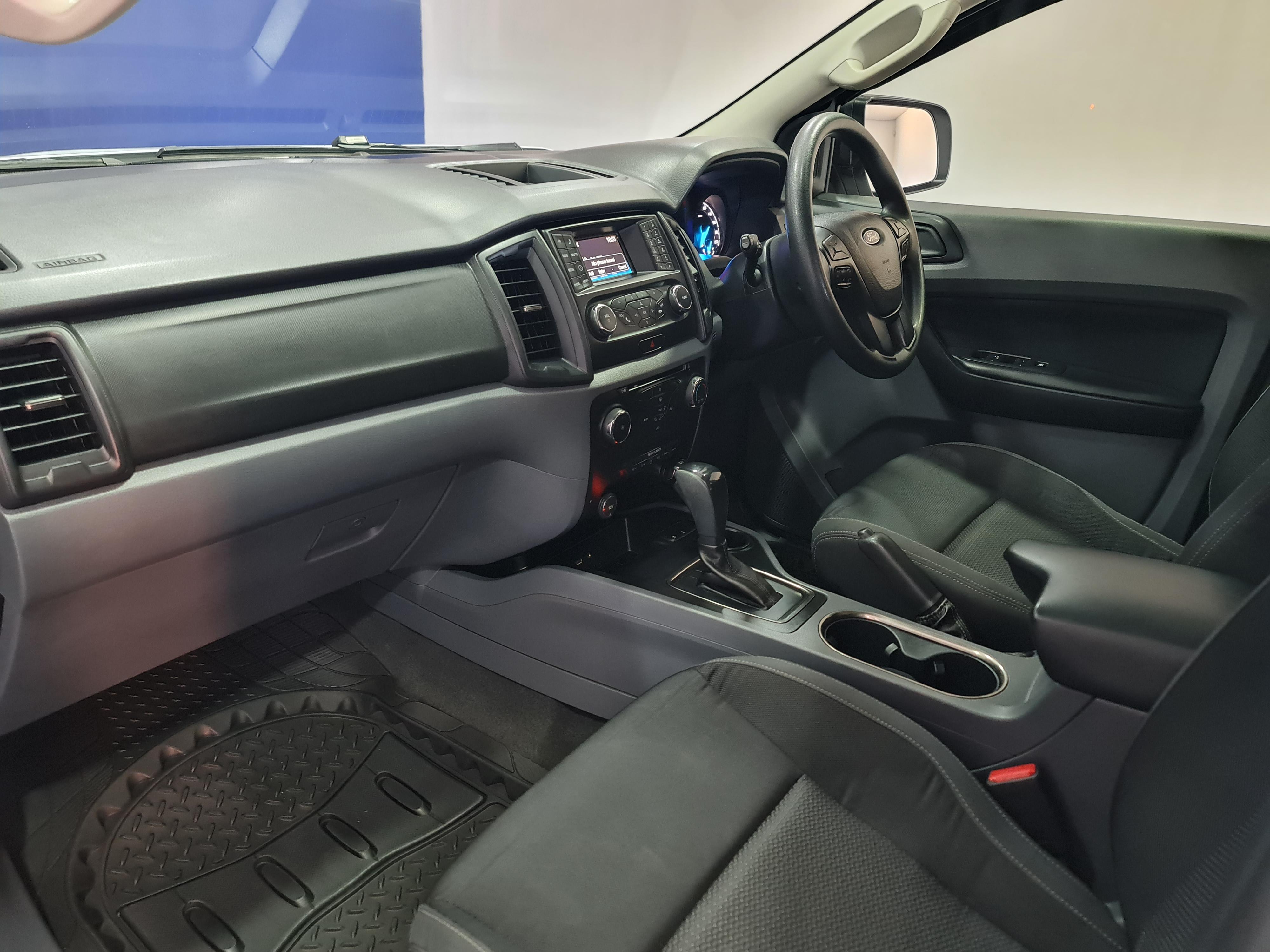 FORD EVEREST 2.2 TDCI  XLS A/T