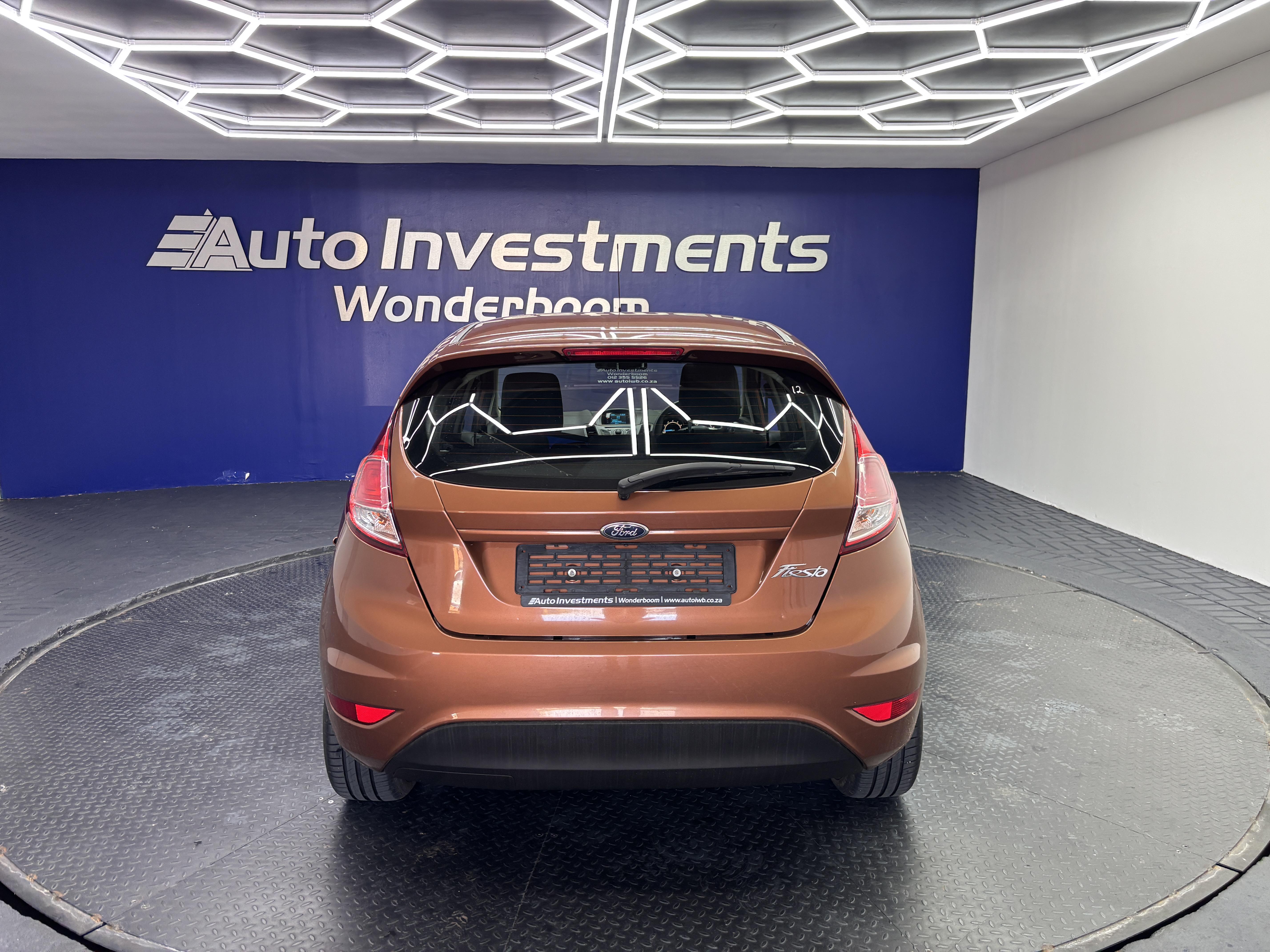 FORD FIESTA 1.4 AMBIENTE 5 DR