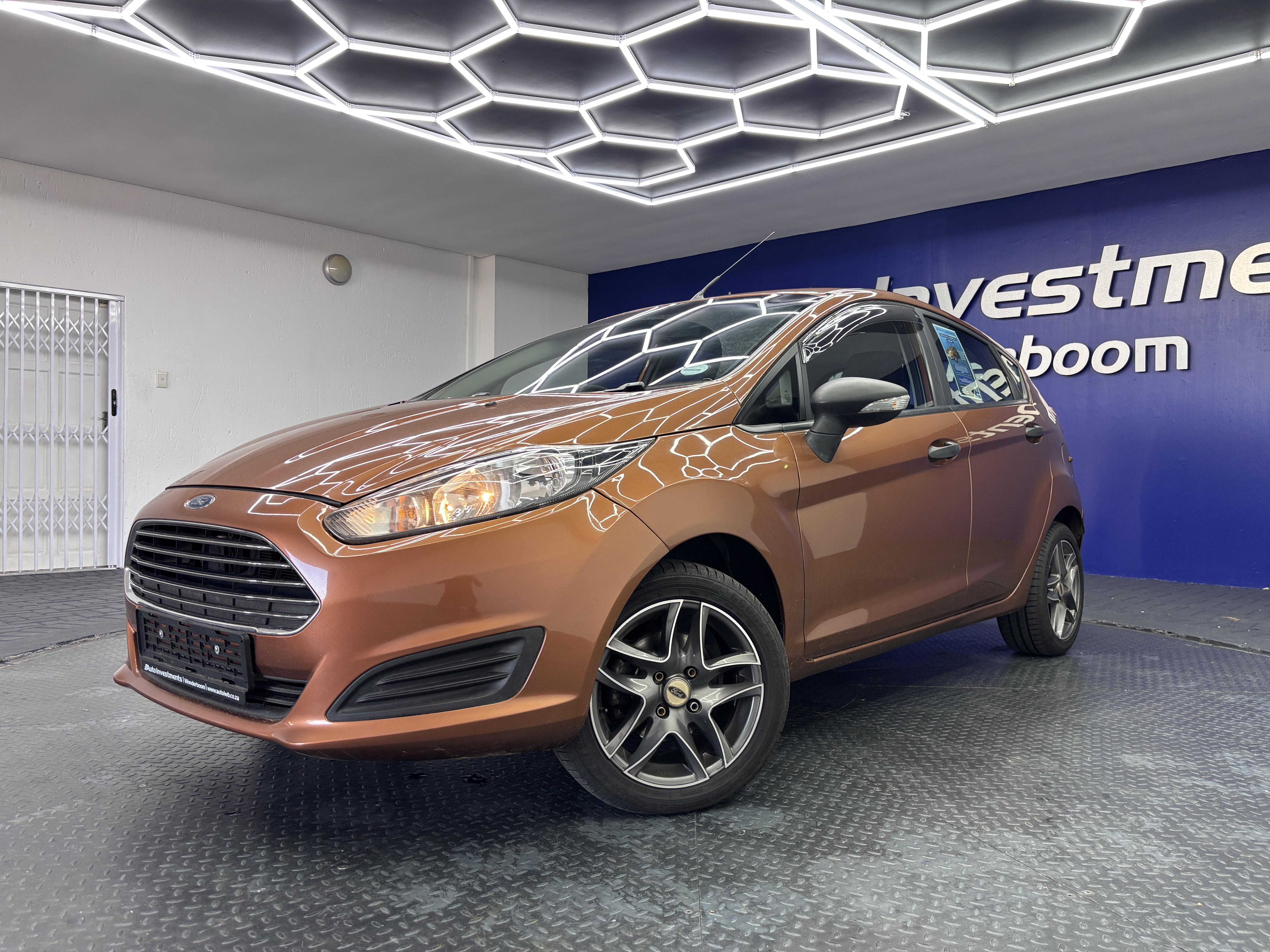 FORD FIESTA 1.4 AMBIENTE 5 DR