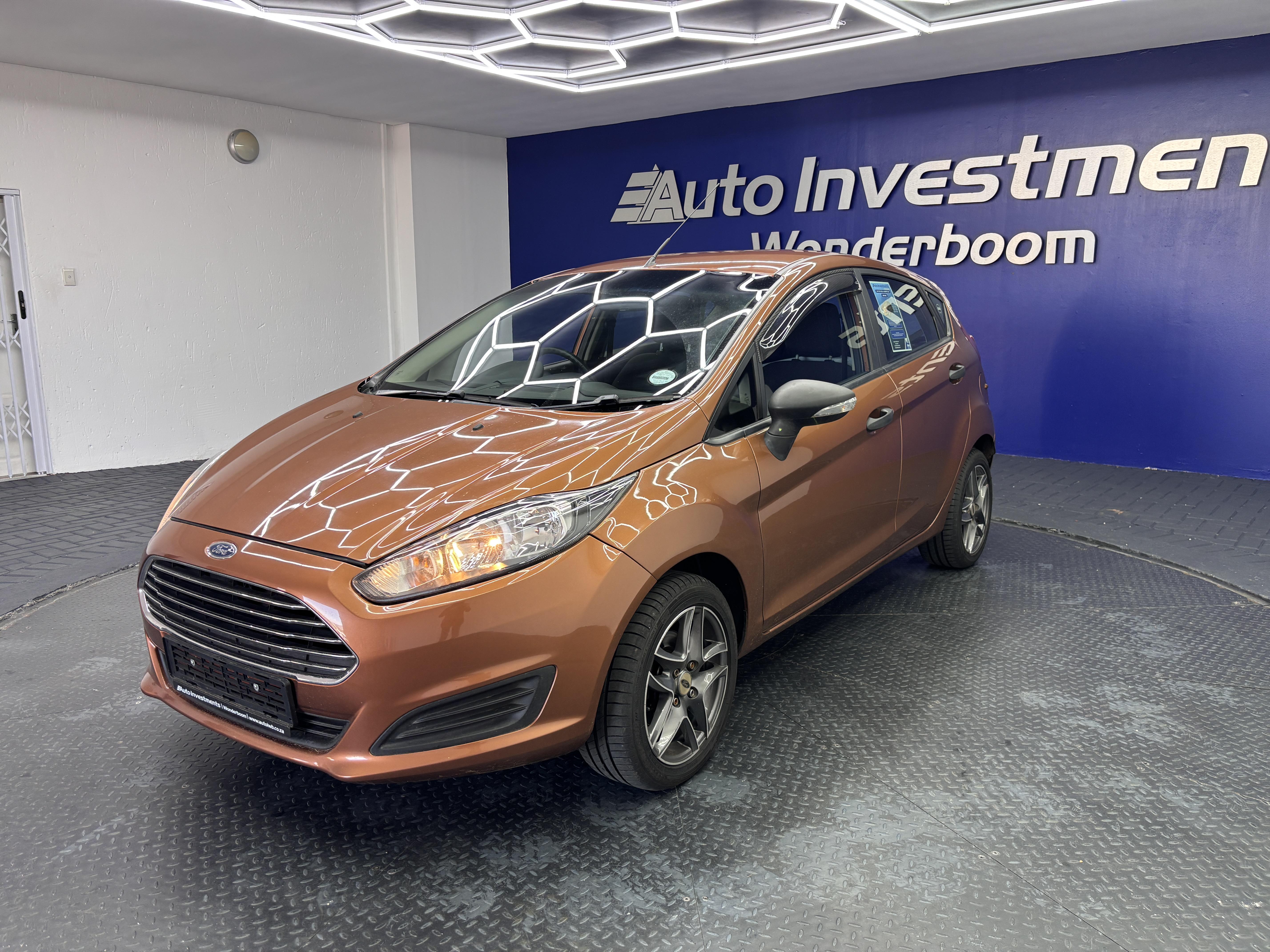 FORD FIESTA 1.4 AMBIENTE 5 DR
