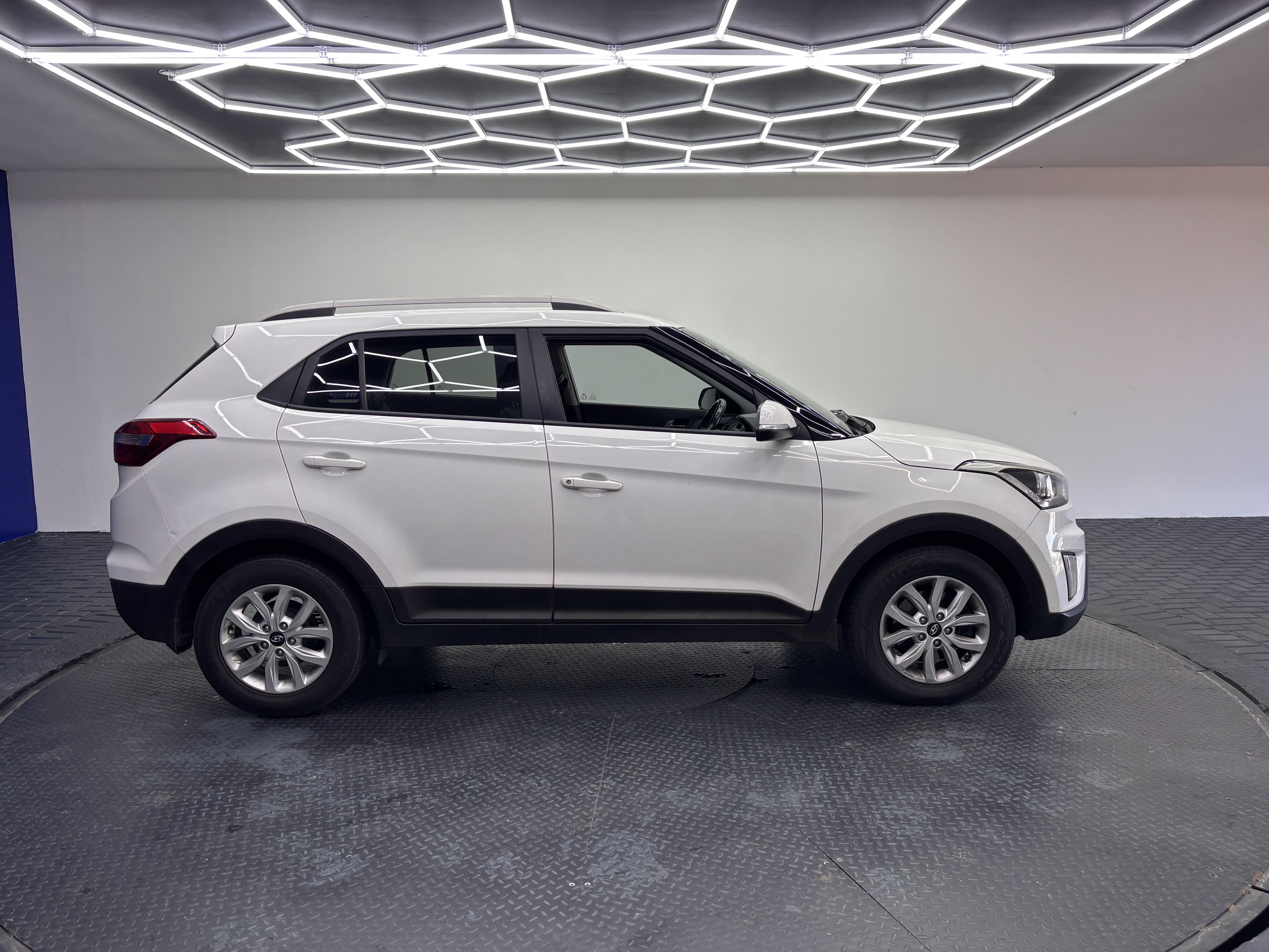 HYUNDAI CRETA 1.6D EXECUTIVE A/T - 6