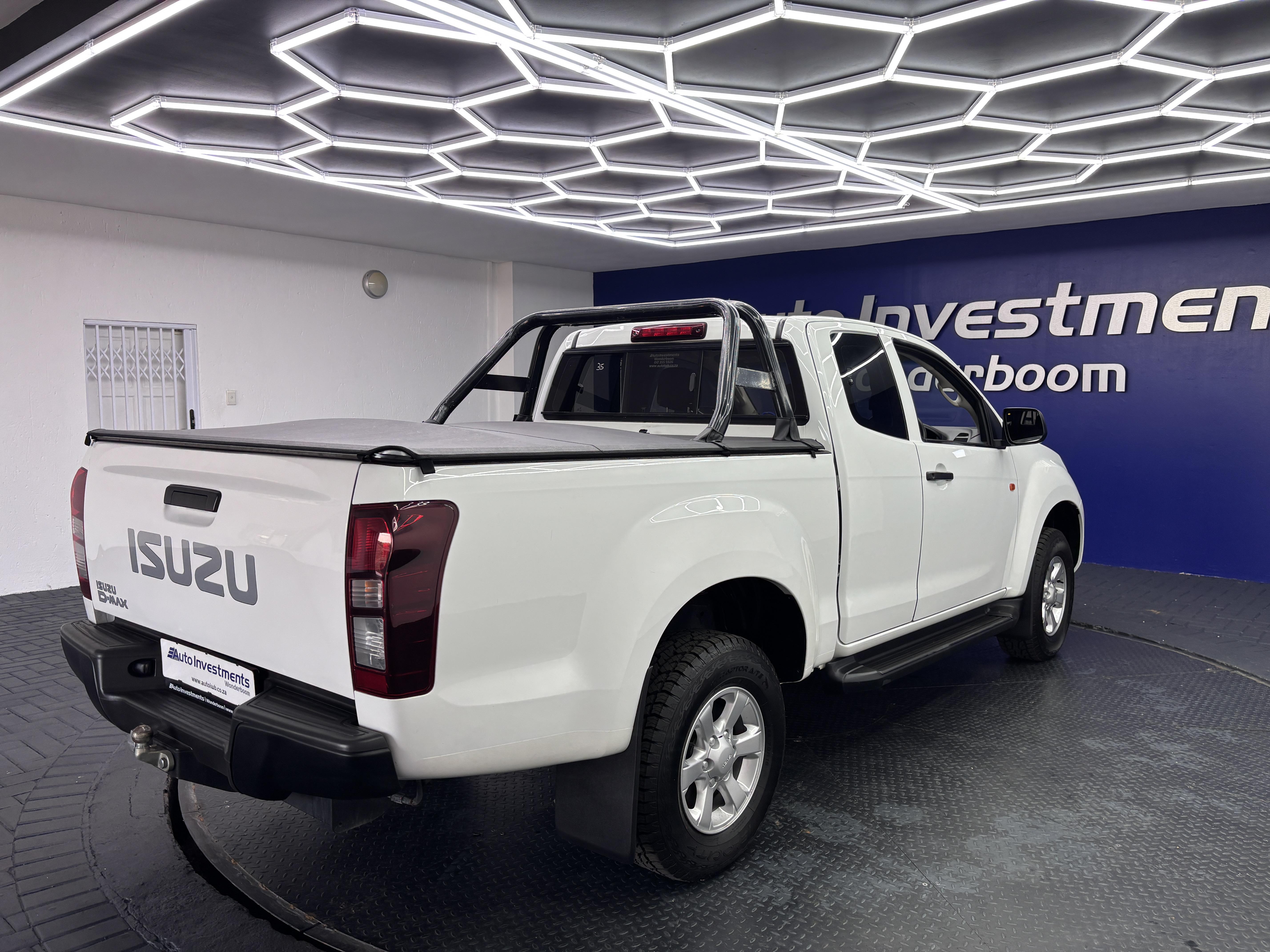 ISUZU D-MAX 250 HO HI-RIDE A/T E/CAB P/U