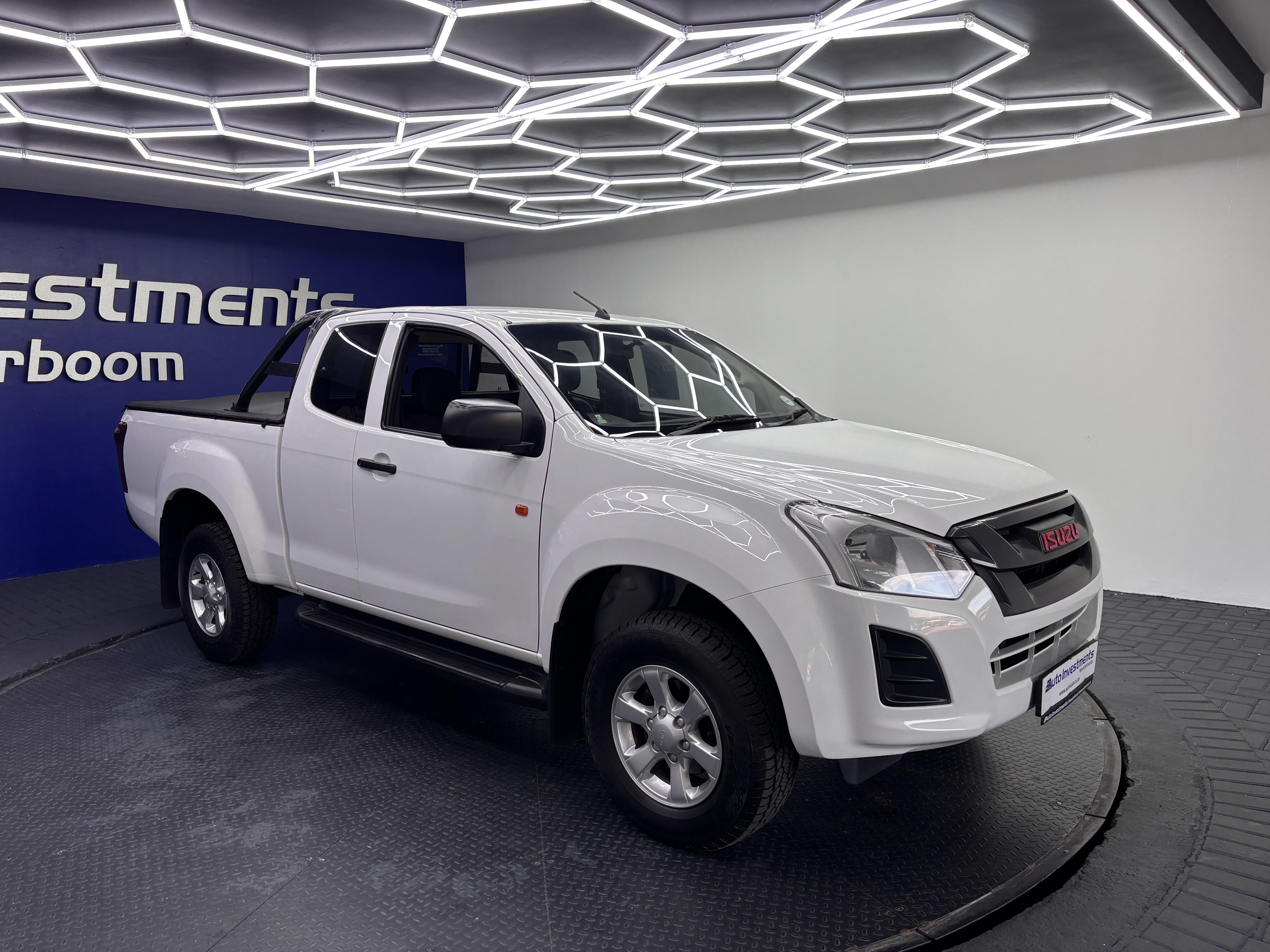 ISUZU D-MAX 250 HO HI-RIDE A/T E/CAB P/U