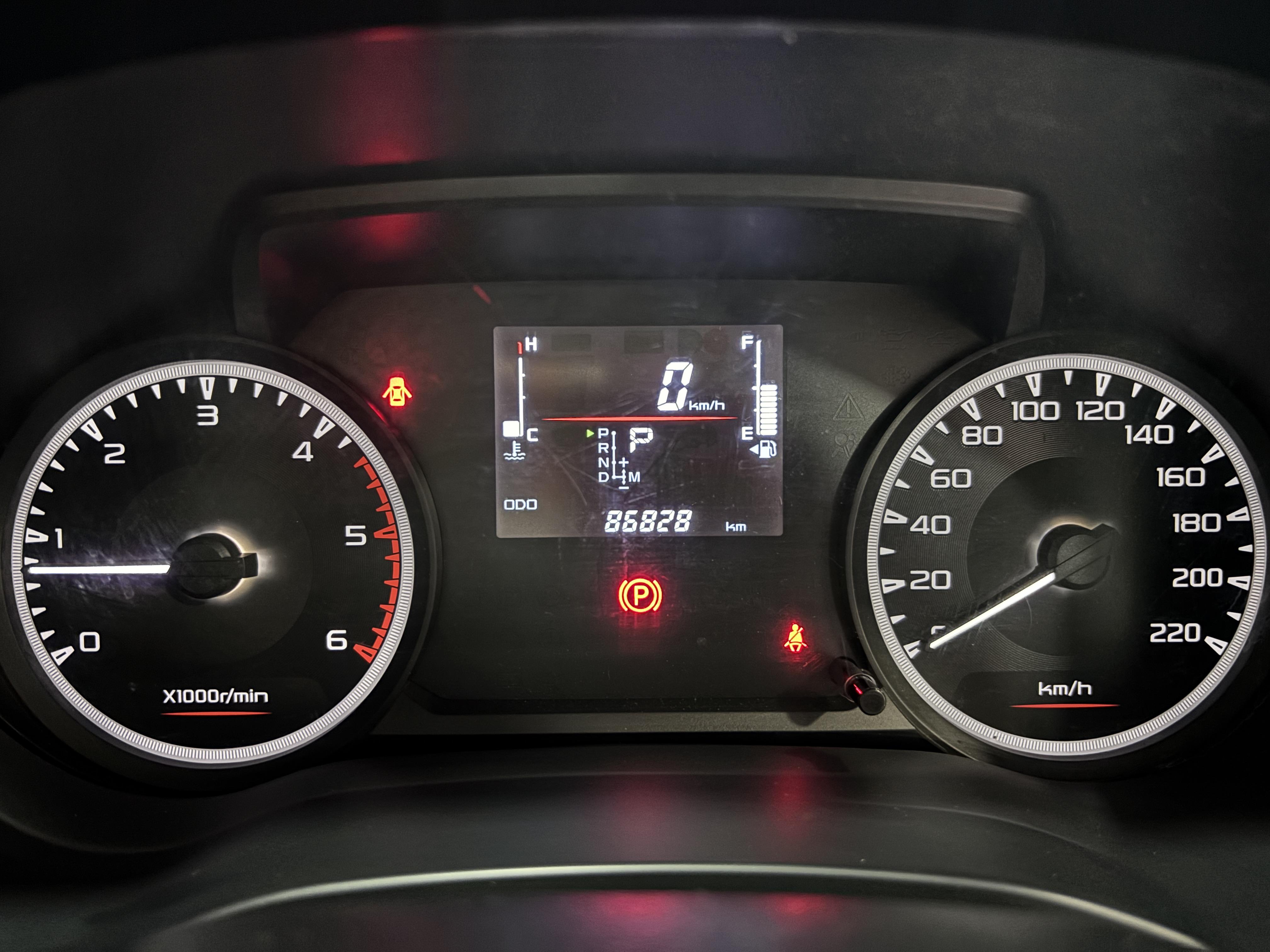 ISUZU D-MAX 1.9 DDI L 4X4 A/T S/C P/U
