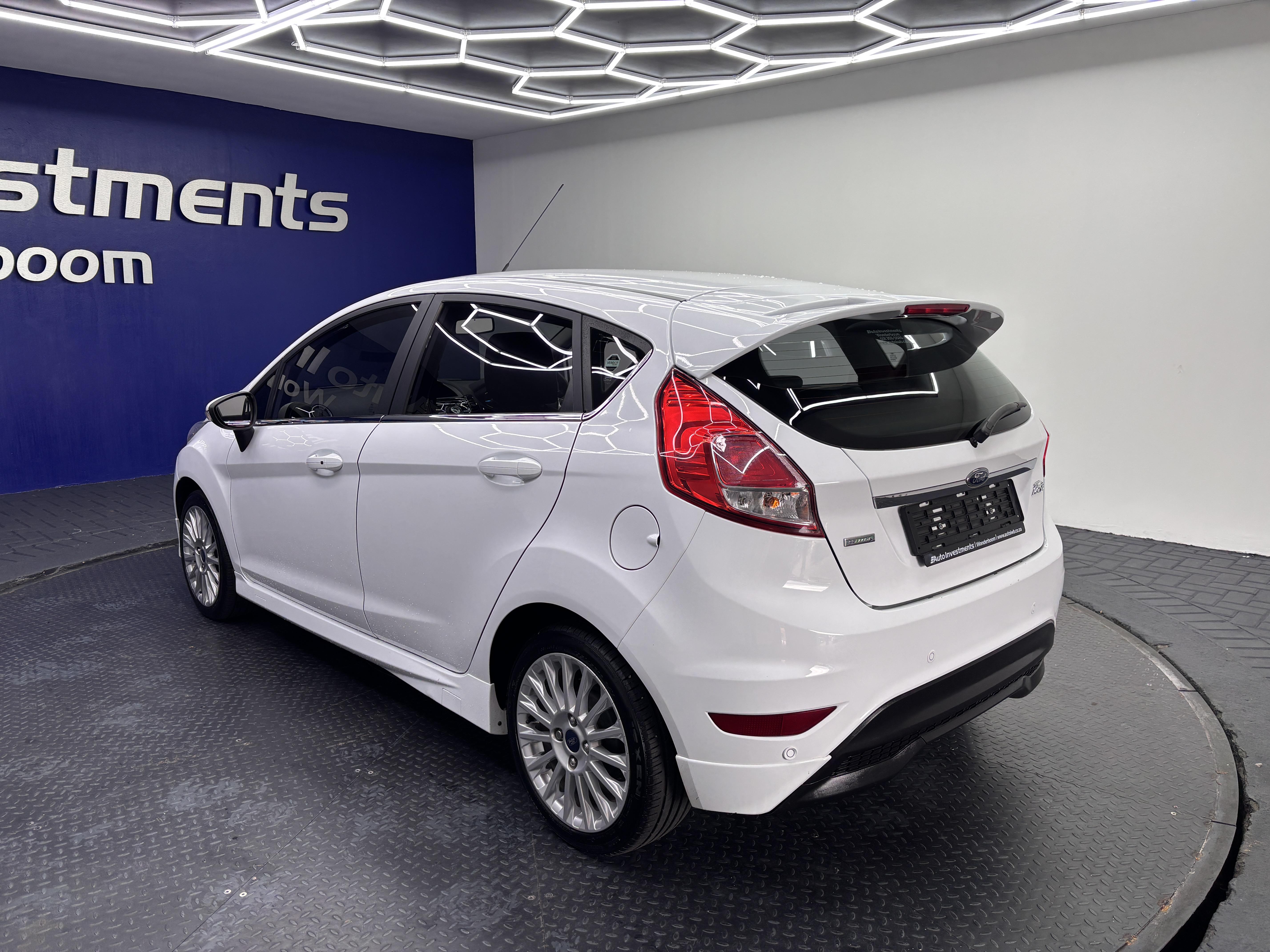 FORD FIESTA 1.0 ECOBOOST TITANIUM POWERSHIFT 5DR