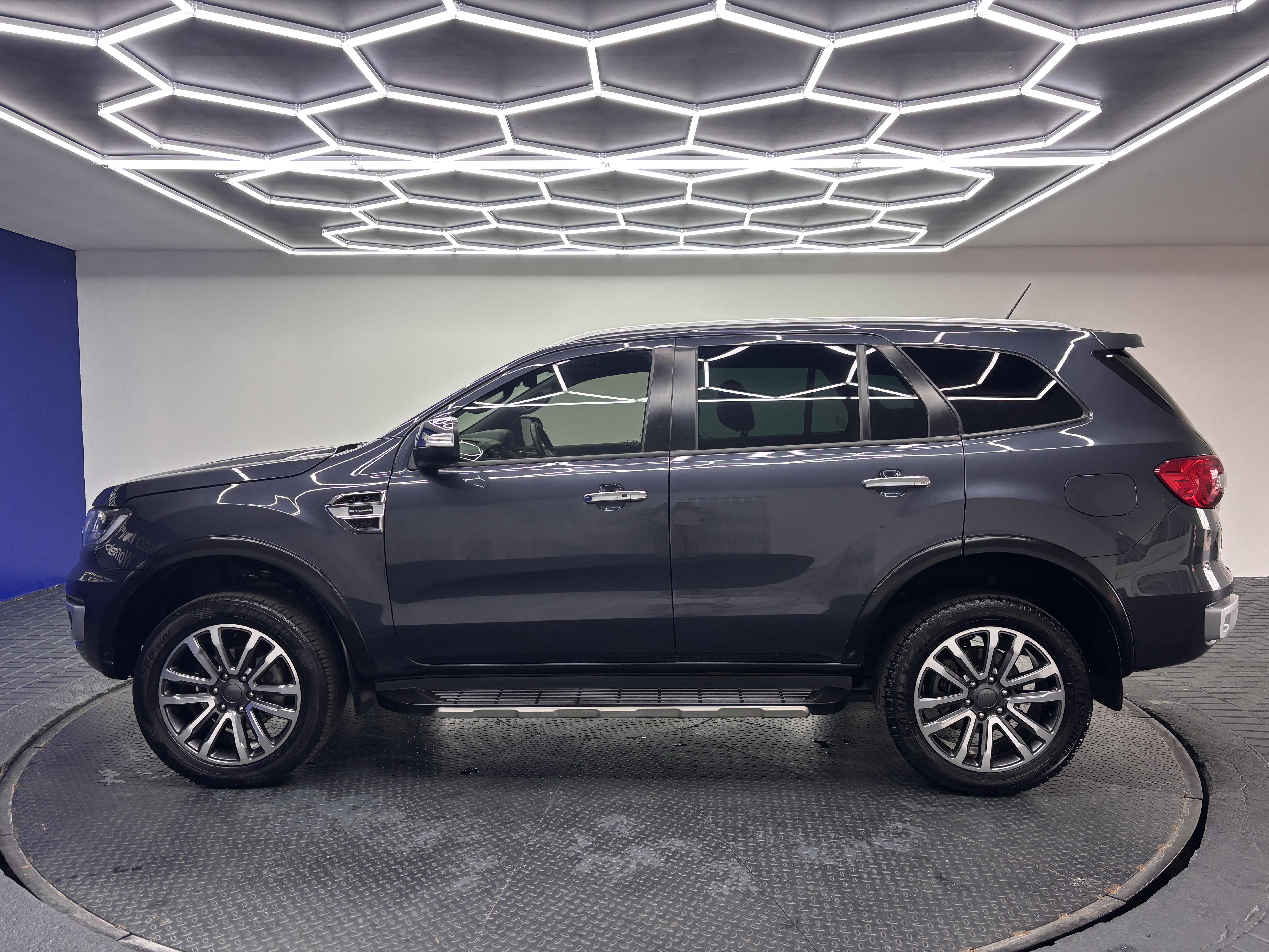 FORD EVEREST 2.0D BI-TURBO LTD 4X4 A/T