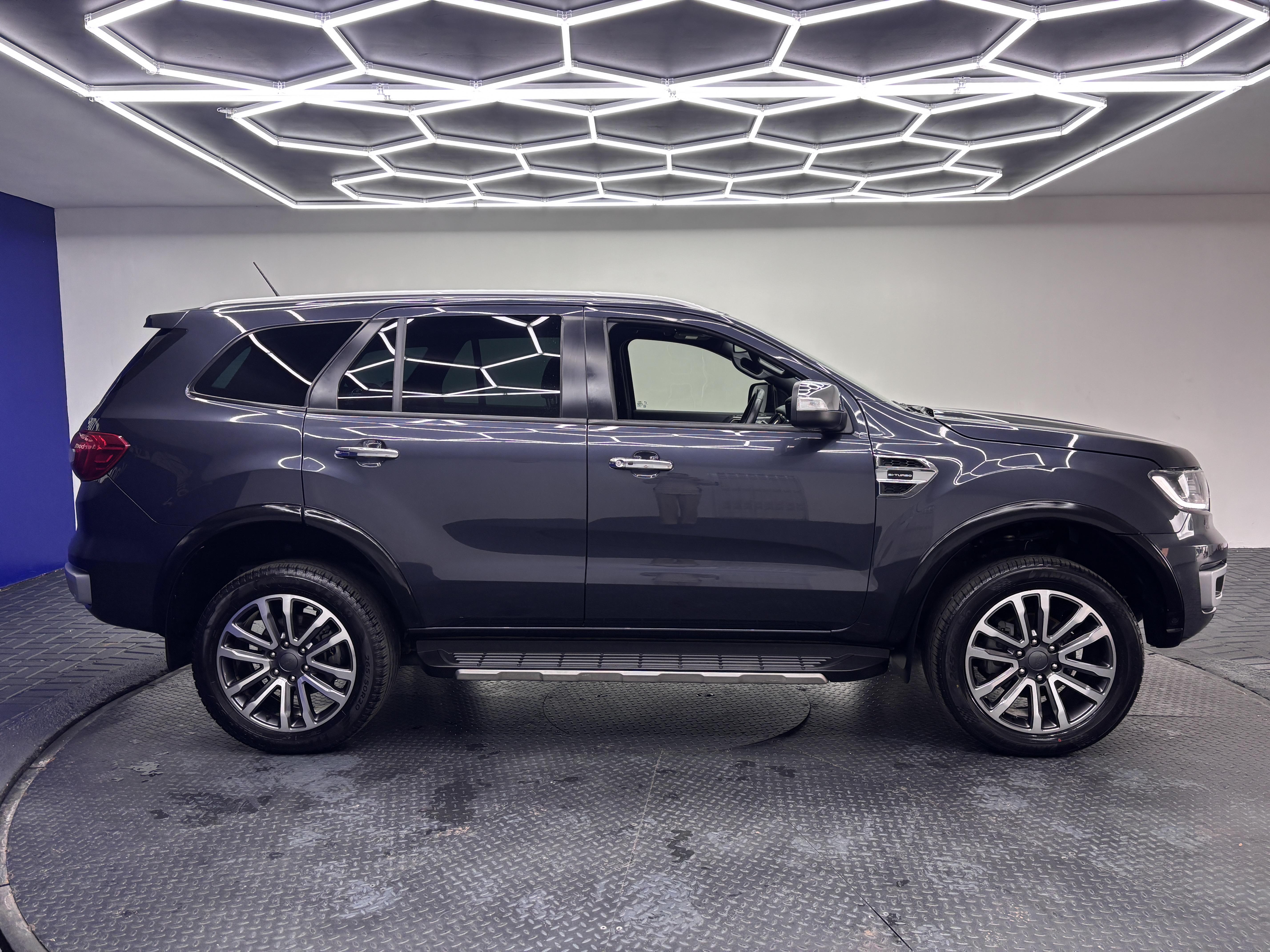 FORD EVEREST 2.0D BI-TURBO LTD 4X4 A/T