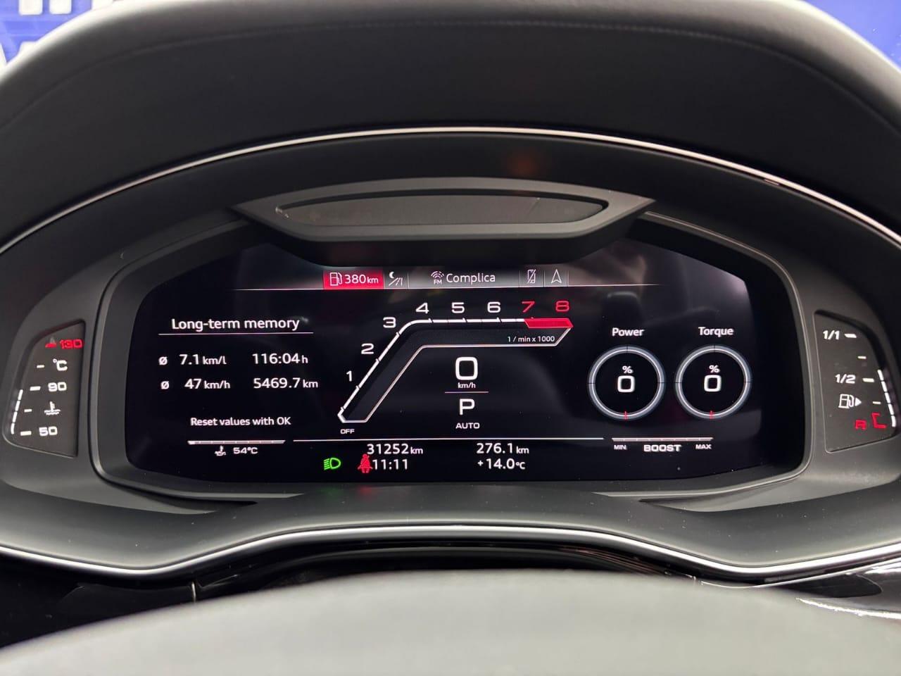 AUDI Q8 RS  QUATTRO (441KW)