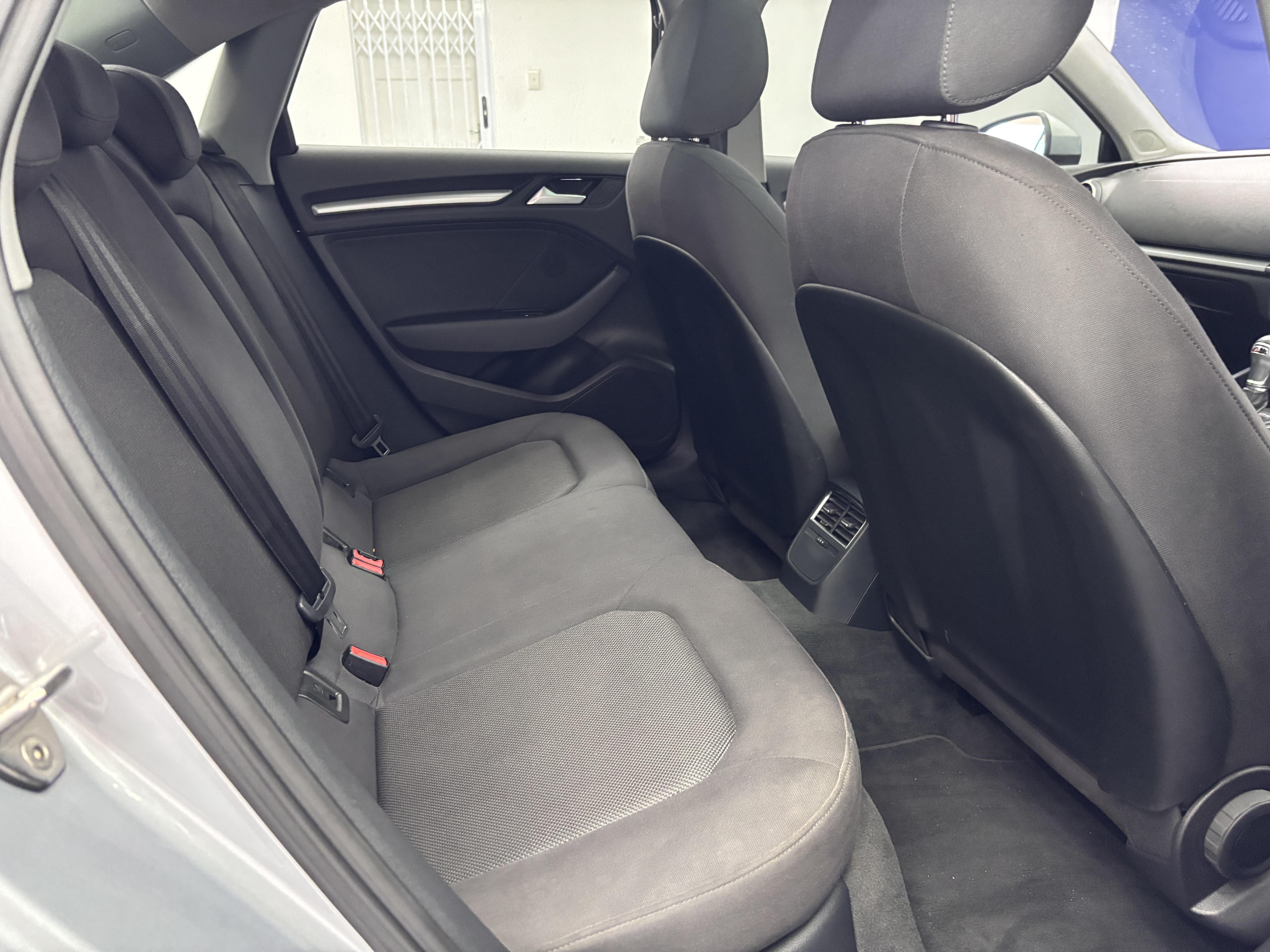 AUDI A3 1.4T FSI STRONIC (35 TFSI)
