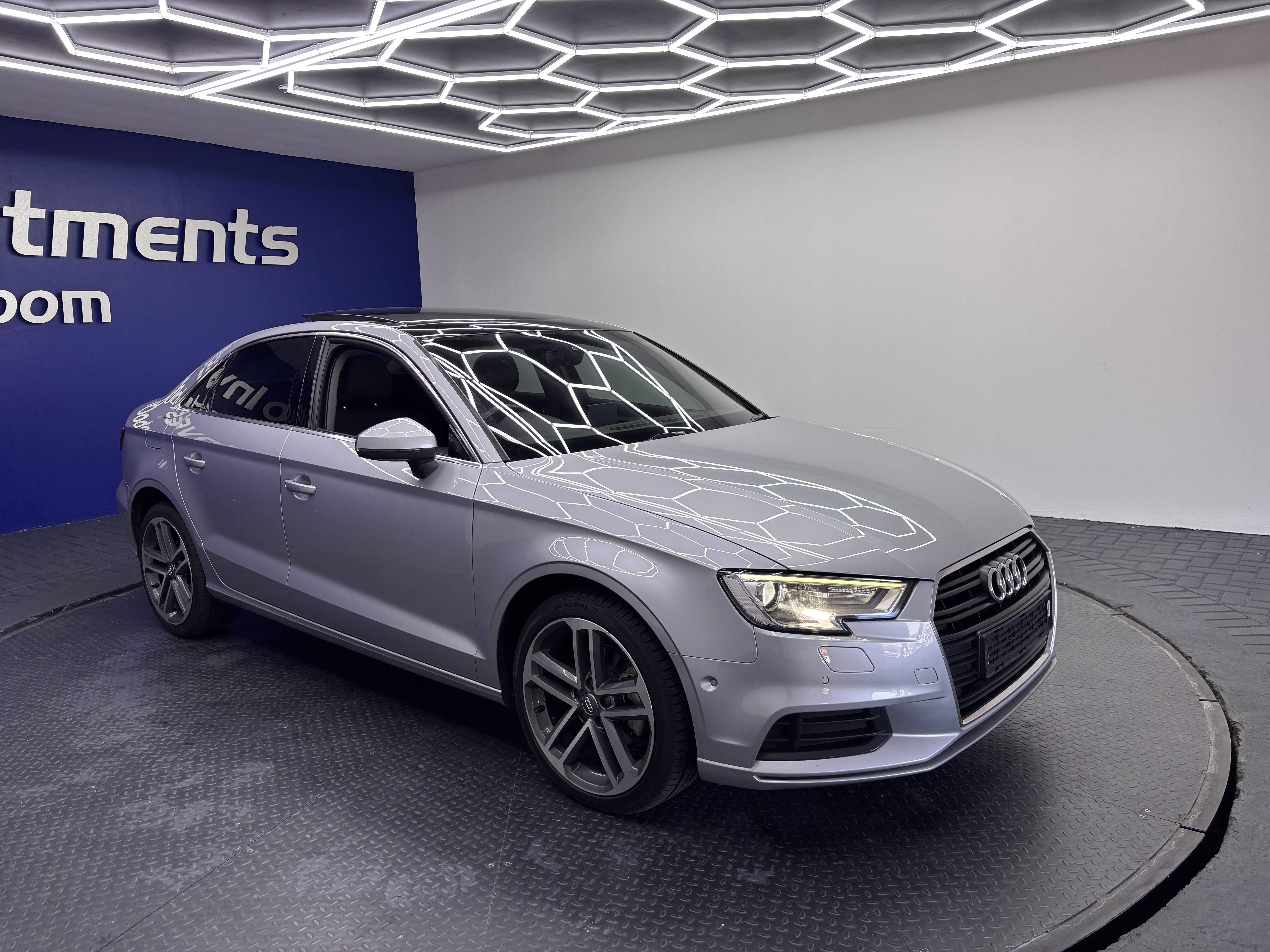 AUDI A3 1.4T FSI STRONIC (35 TFSI)
