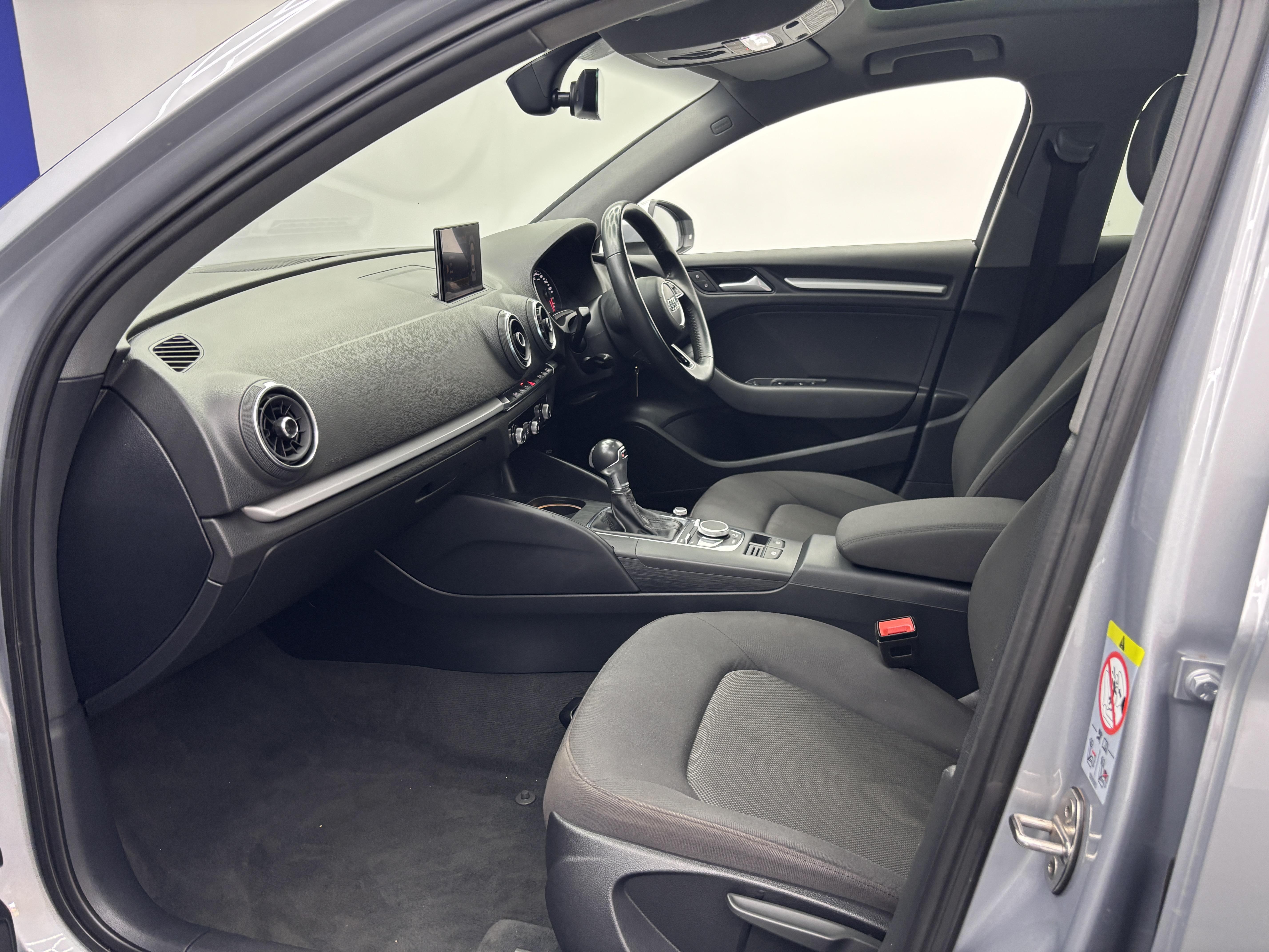 AUDI A3 1.4T FSI STRONIC (35 TFSI)