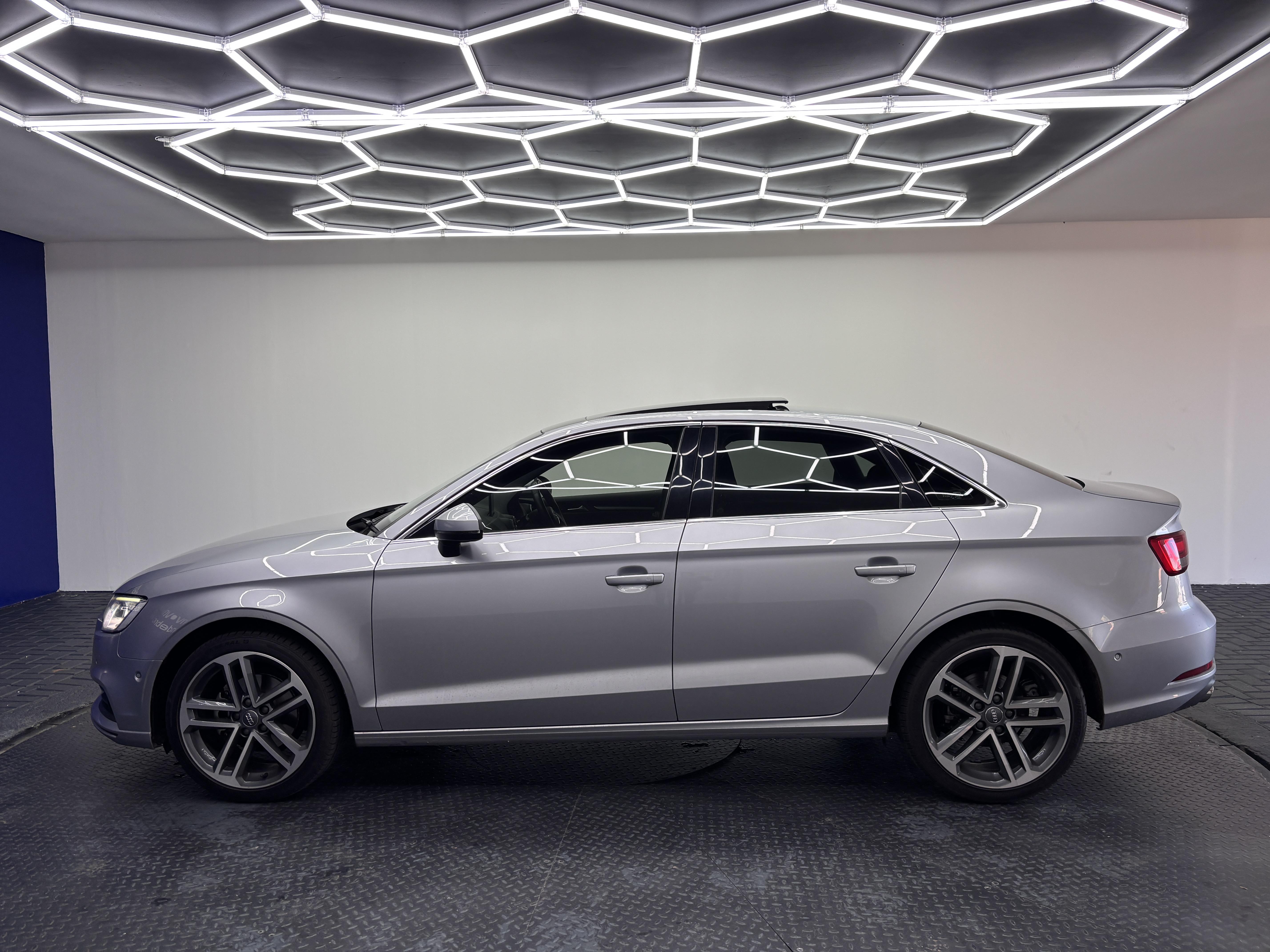 AUDI A3 1.4T FSI STRONIC (35 TFSI)