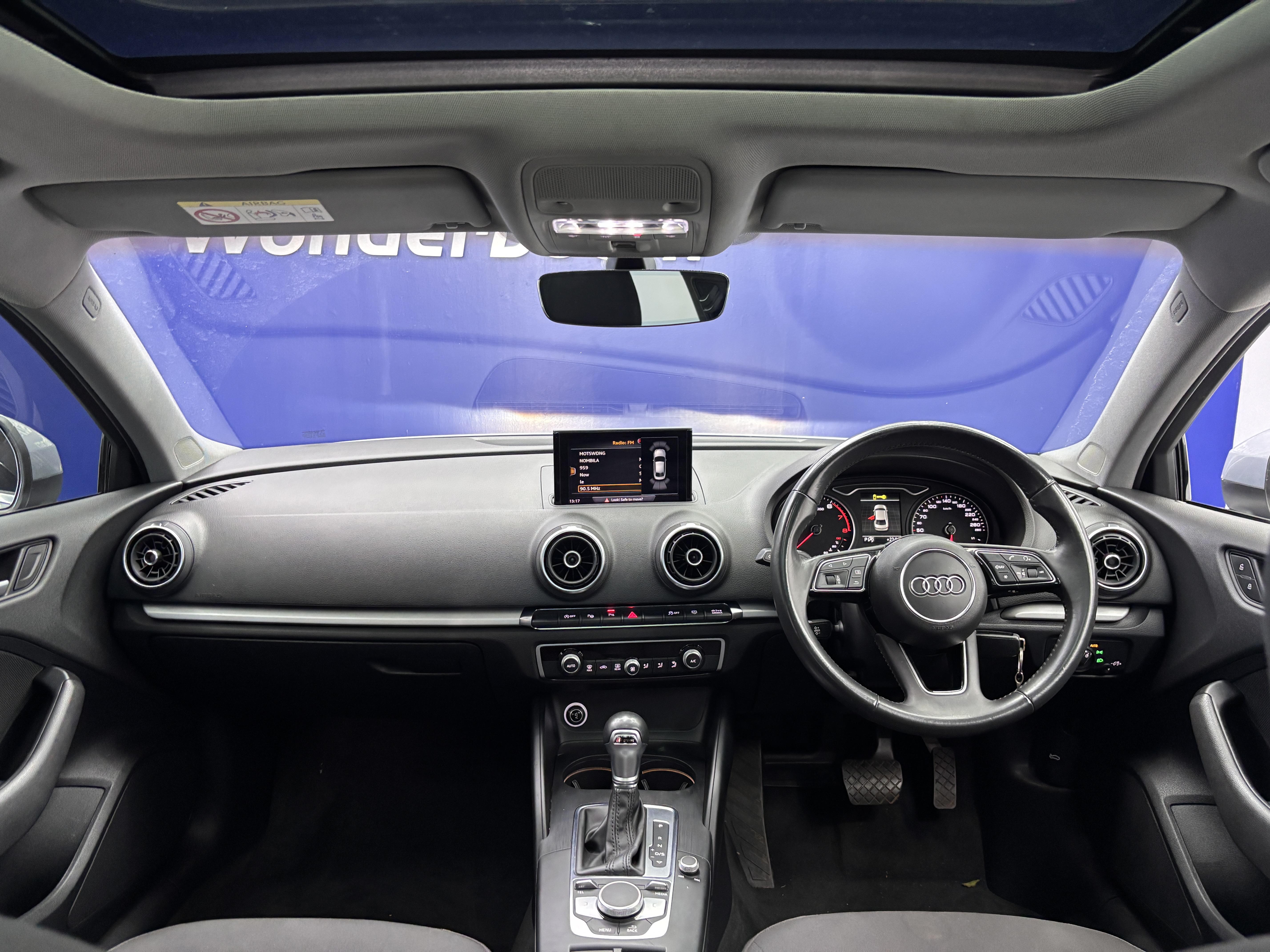 AUDI A3 1.4T FSI STRONIC (35 TFSI)