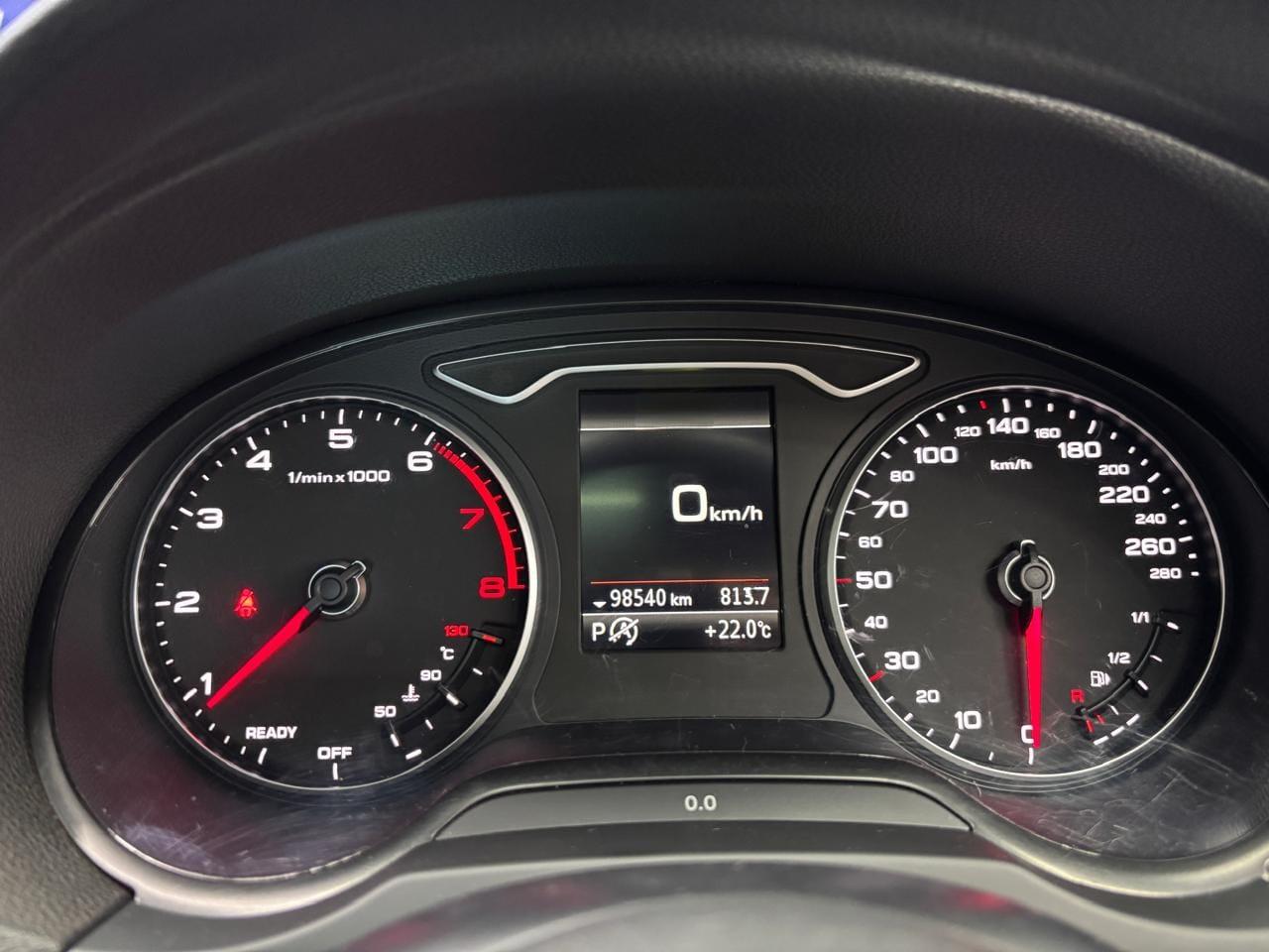 AUDI A3 1.4T FSI STRONIC (35 TFSI)
