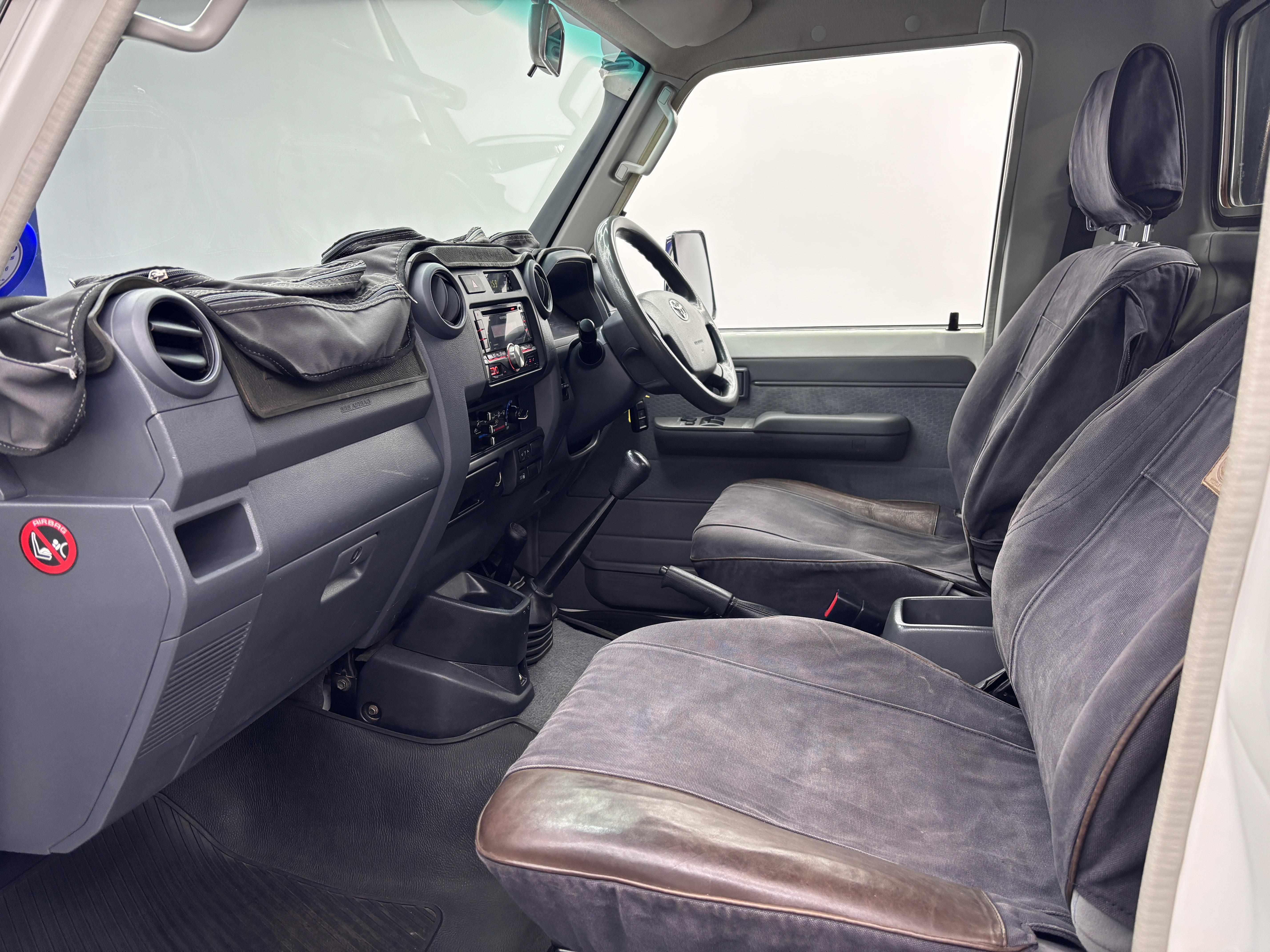 TOYOTA LAND CRUISER PICK UP LAND CRUISER 79 4.5D P/U S/C