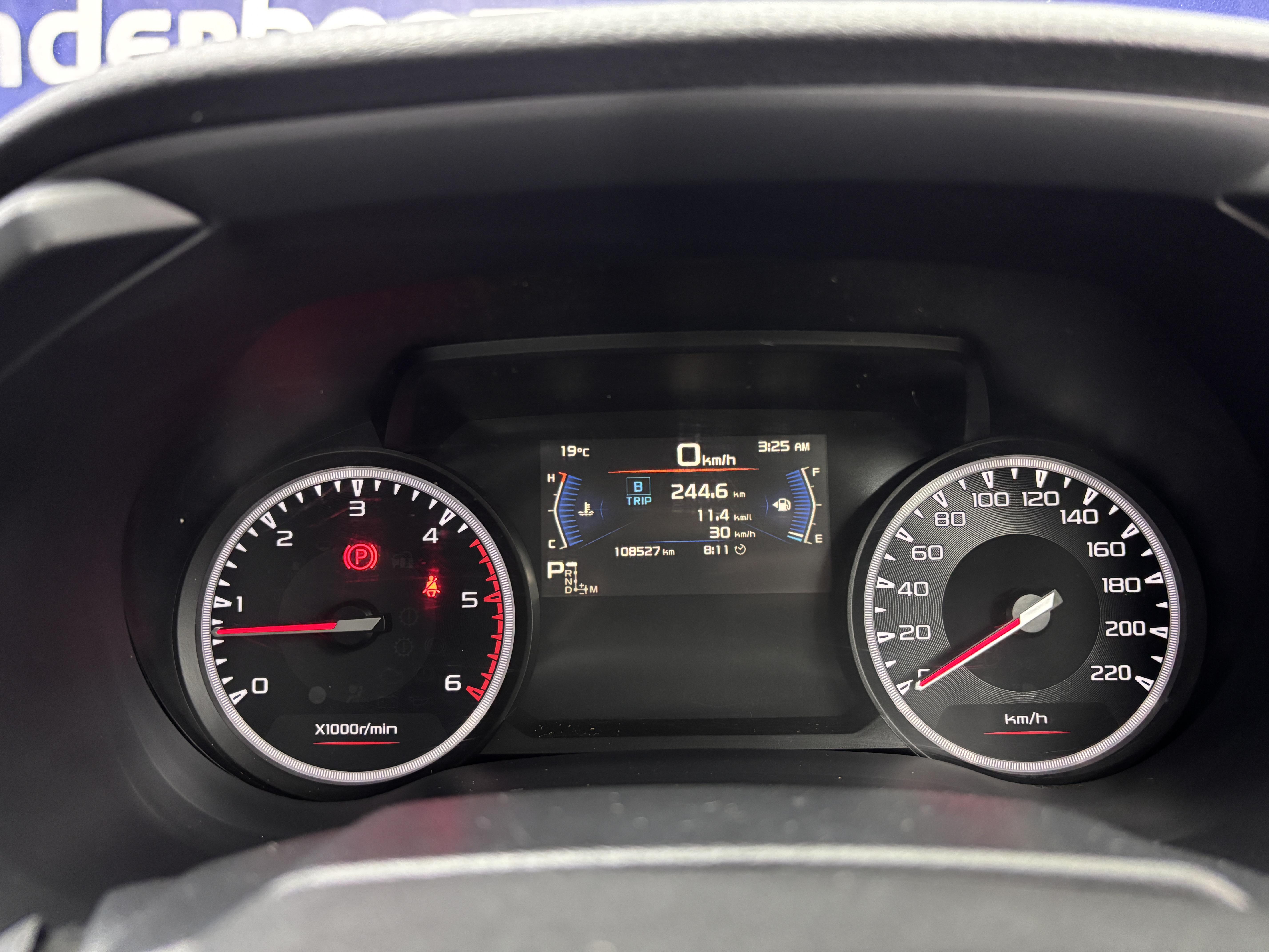 ISUZU D-MAX 3.0 DDI LS 4X4 A/T D/C P/U